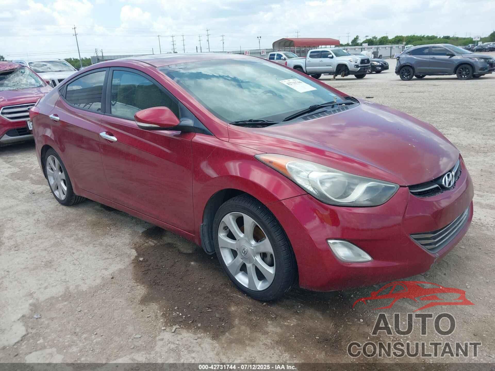HYUNDAI ELANTRA 2013 - 5NPDH4AE4DH417108