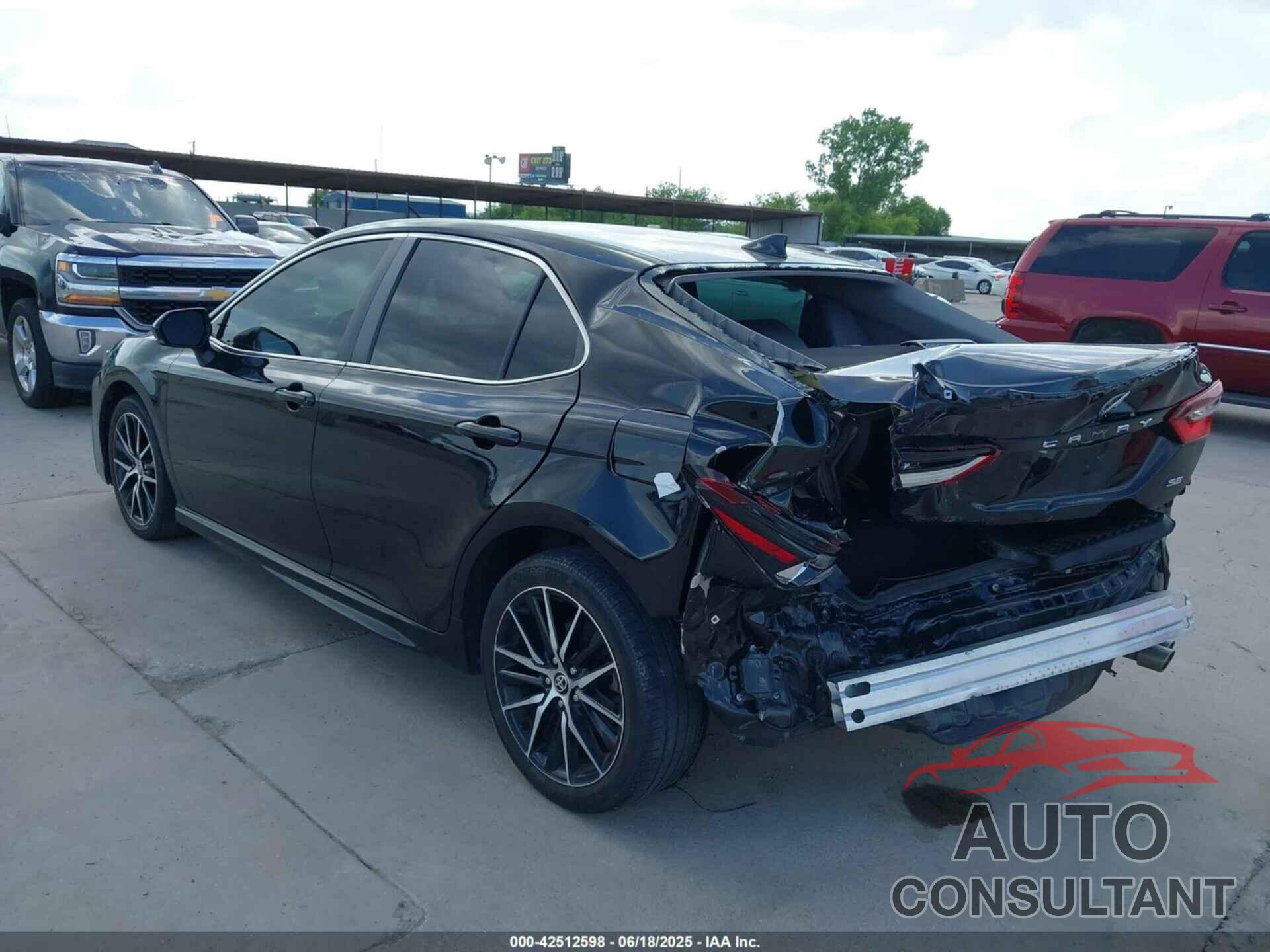 TOYOTA CAMRY 2021 - 4T1S11AK7MU561222