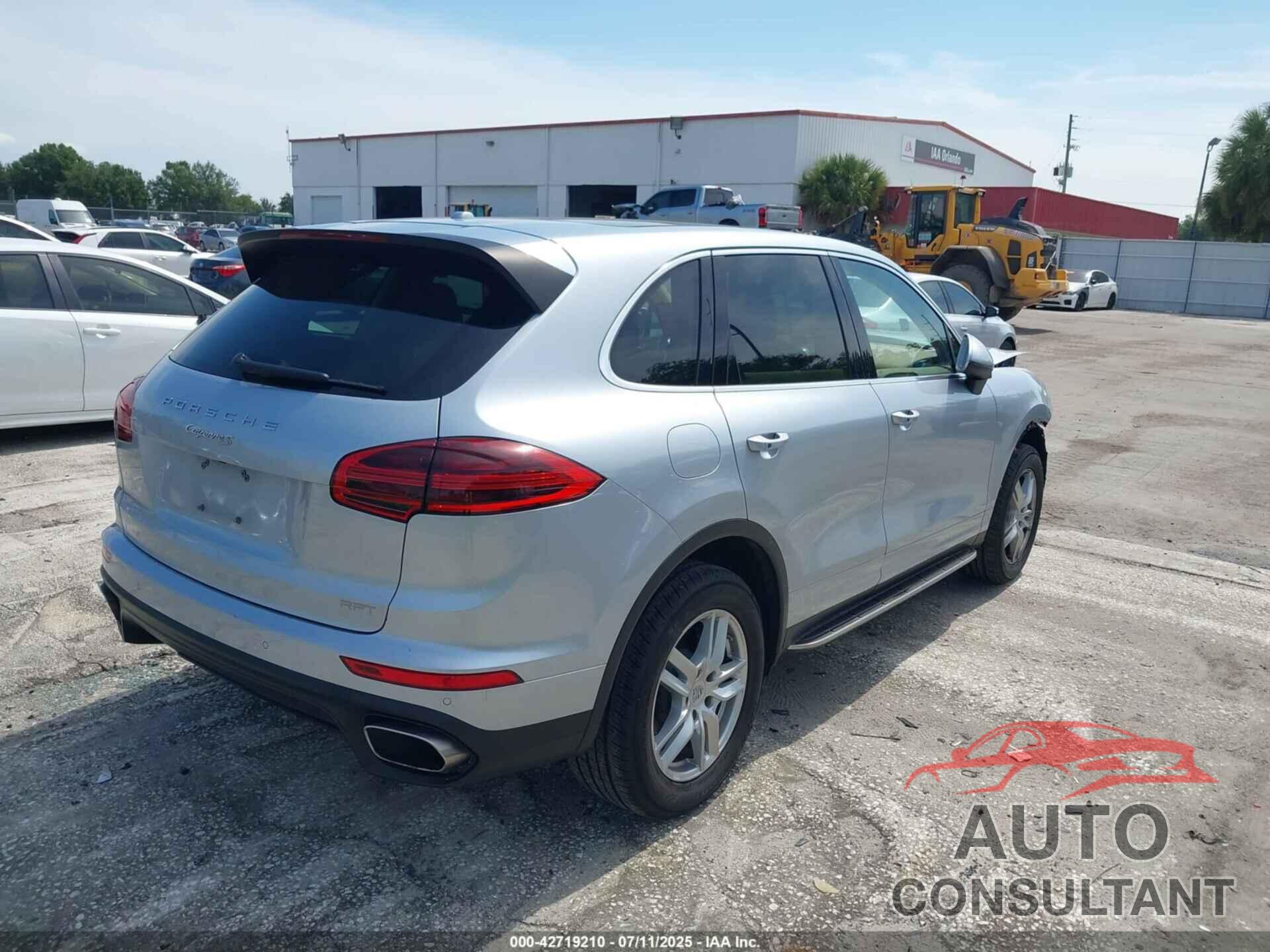 PORSCHE CAYENNE 2016 - WP1AA2A2XGLA11351