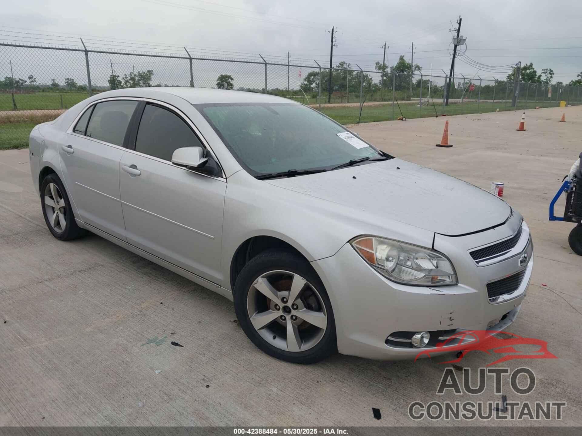 CHEVROLET MALIBU 2011 - 1G1ZC5E13BF328955