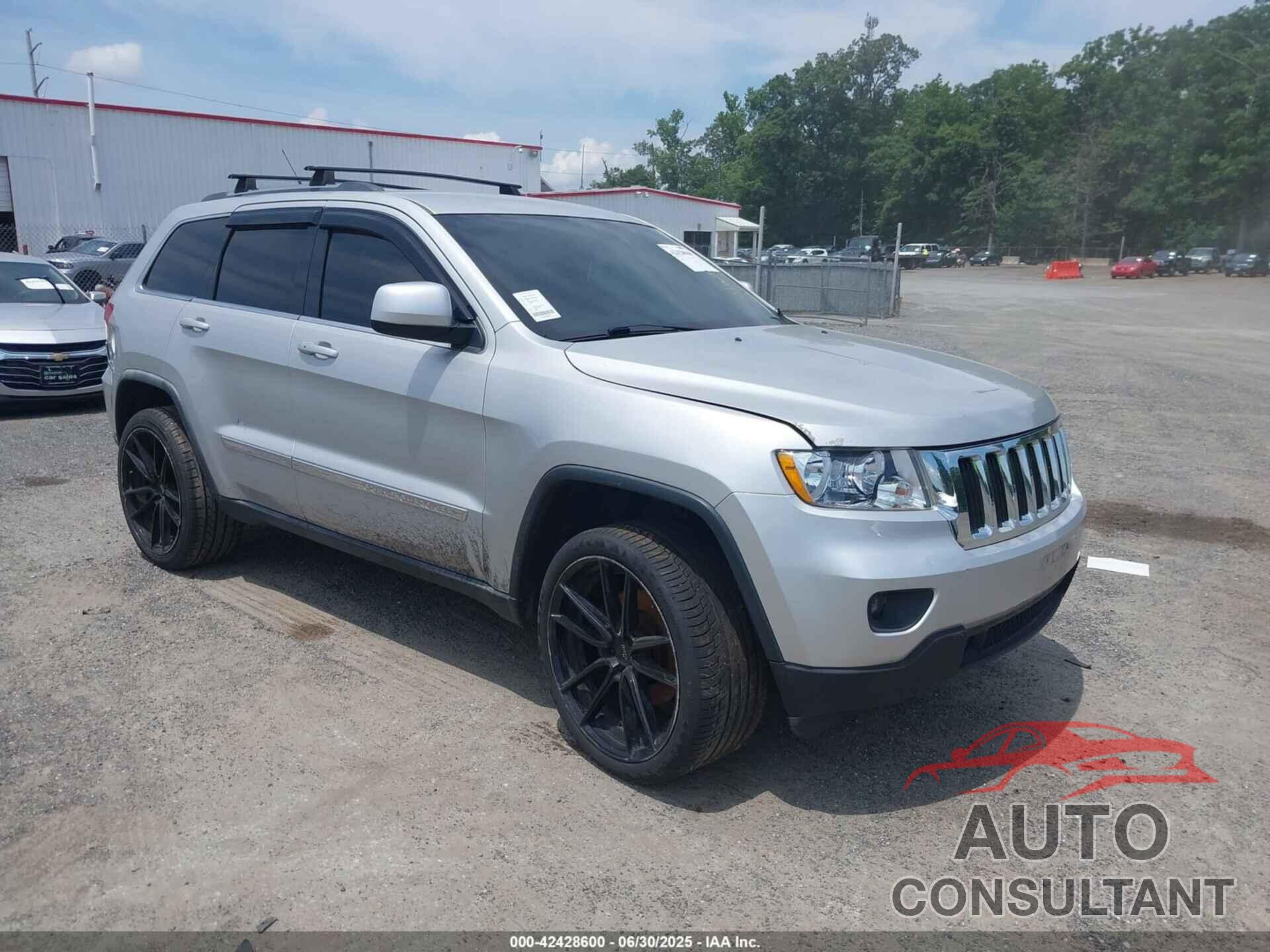 JEEP GRAND CHEROKEE 2011 - 1J4RR4GG2BC518839