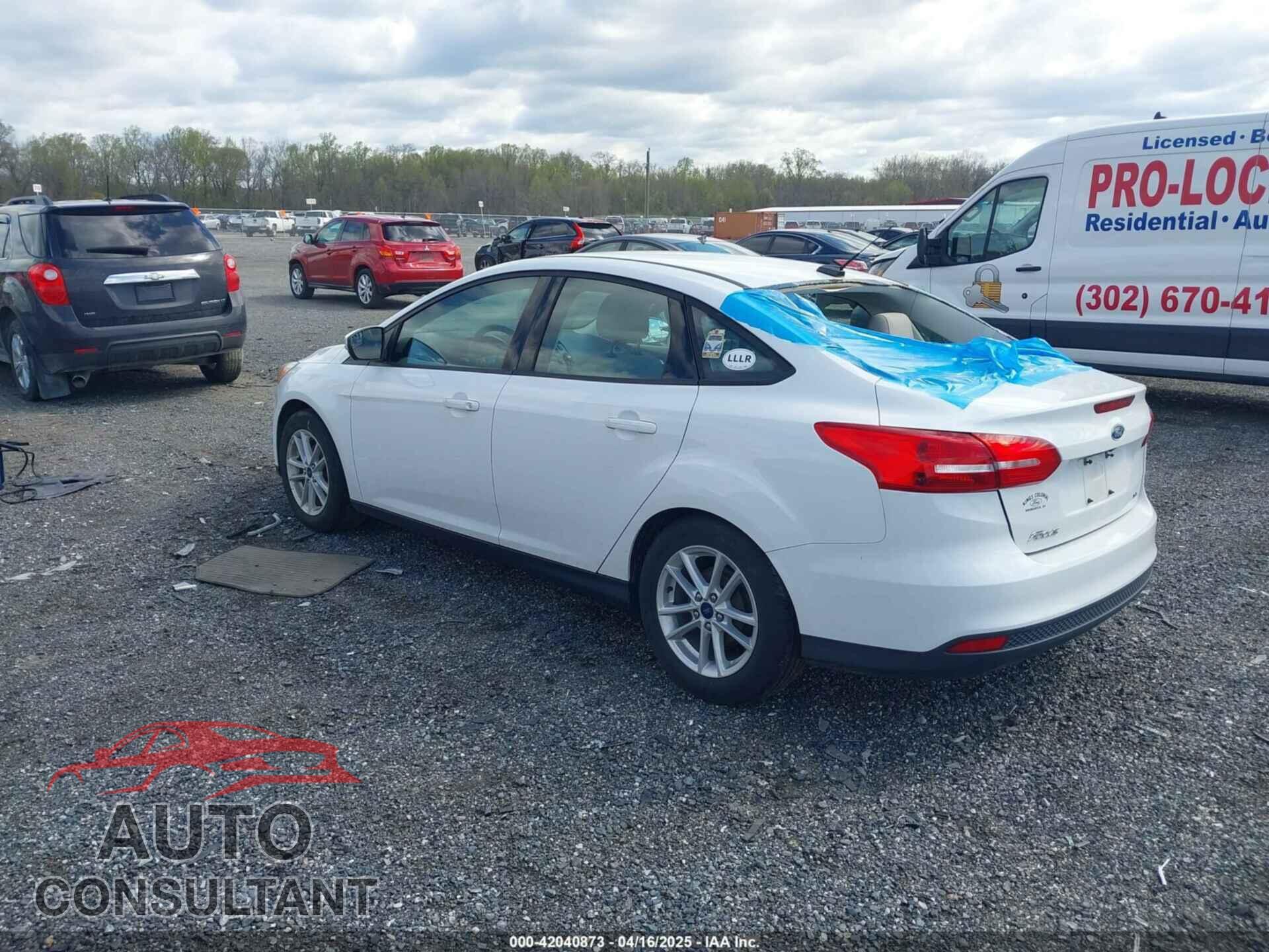 FORD FOCUS 2017 - 1FADP3F21HL234669