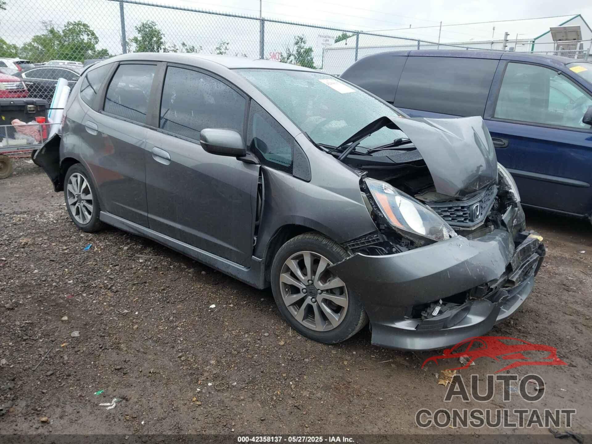 HONDA FIT 2013 - JHMGE8H54DC051194