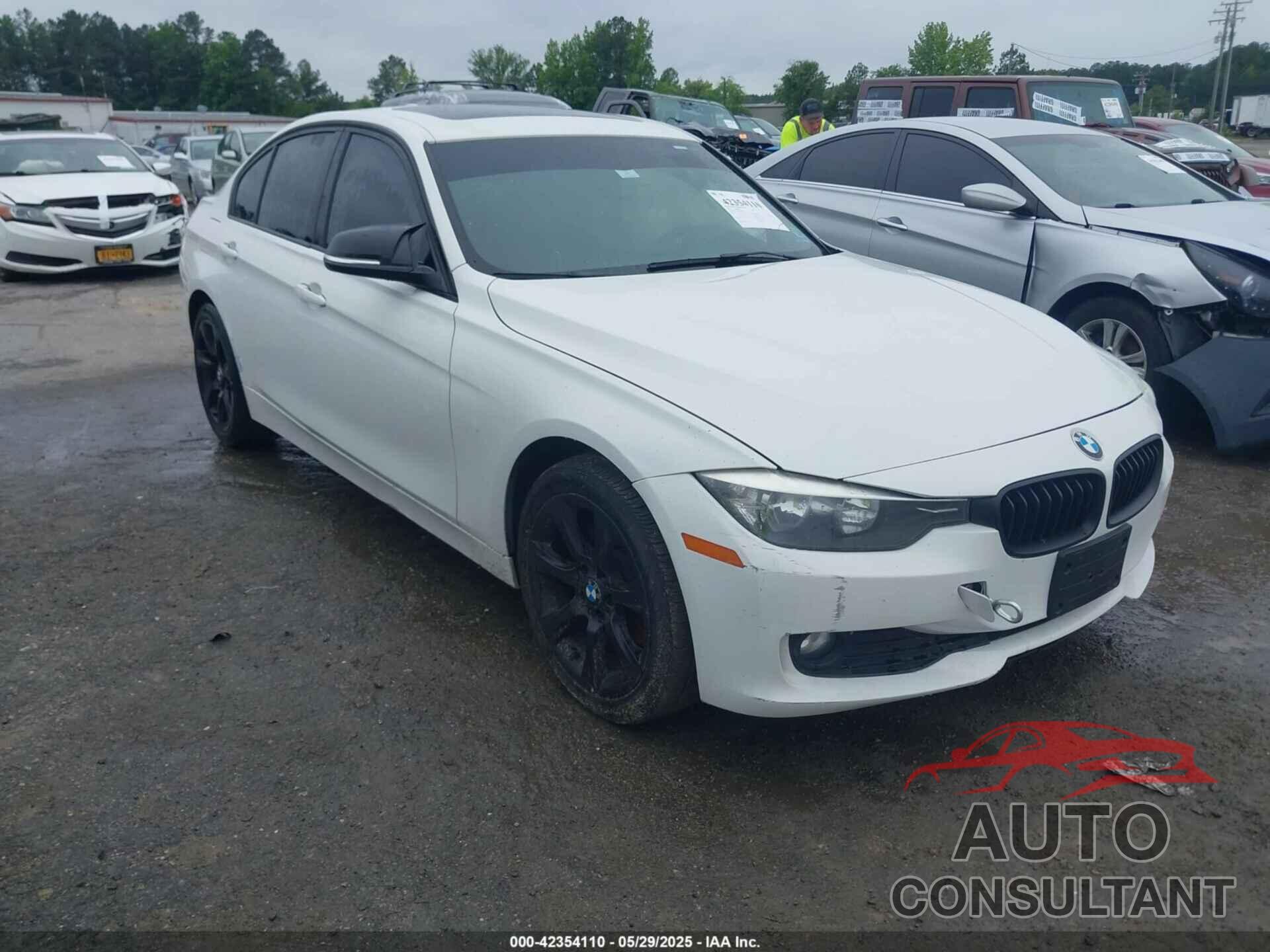 BMW 320I 2014 - WBA3C3G58ENS70267