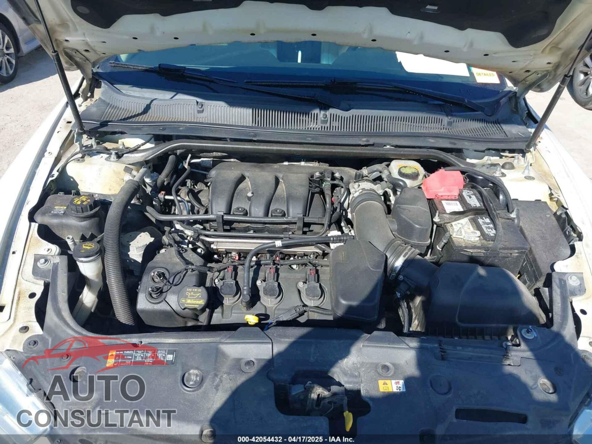 FORD TAURUS 2014 - 1FAHP2E81EG104137
