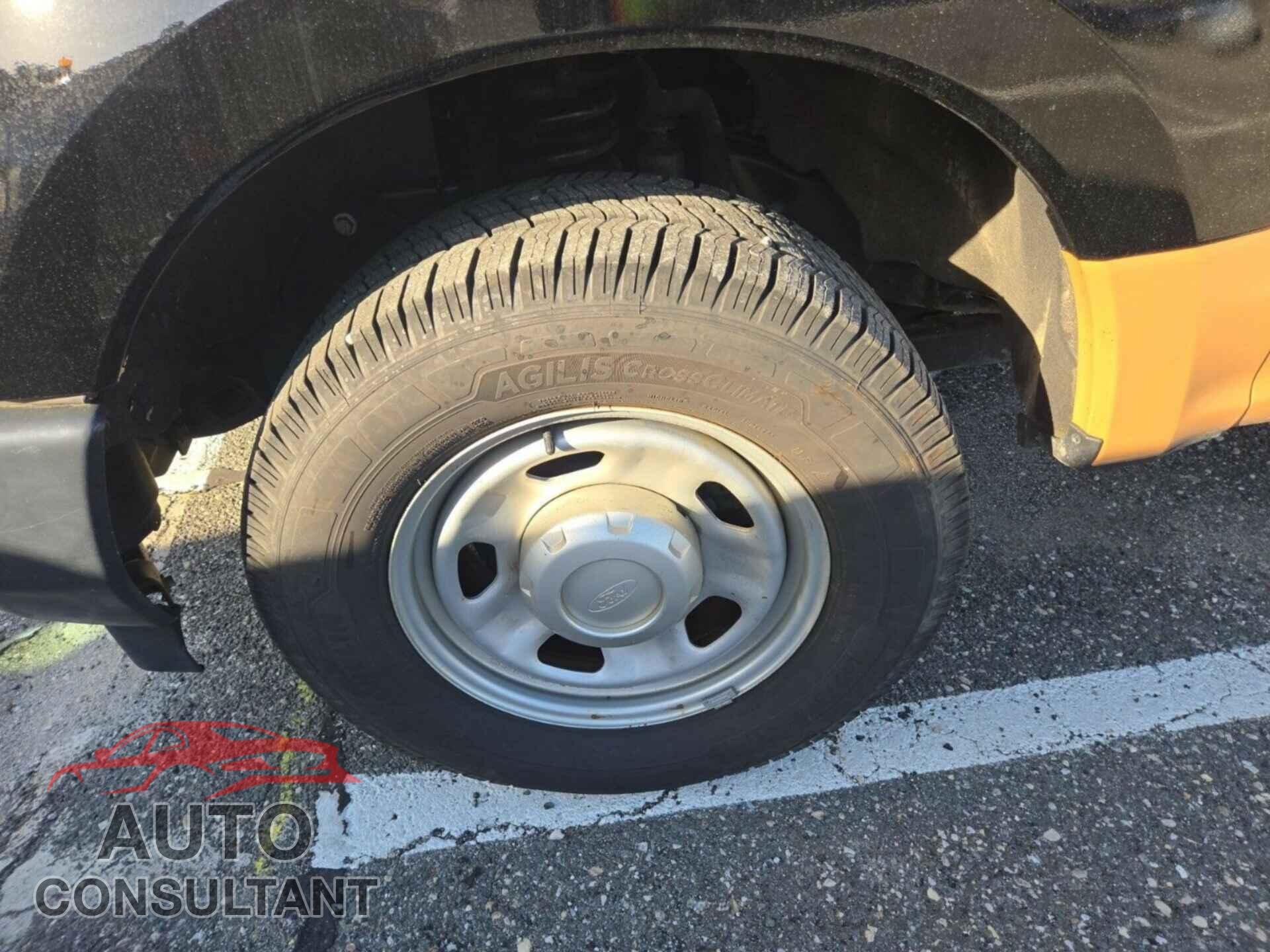 FORD F350 2018 - 1FDRF3E68JEC83607