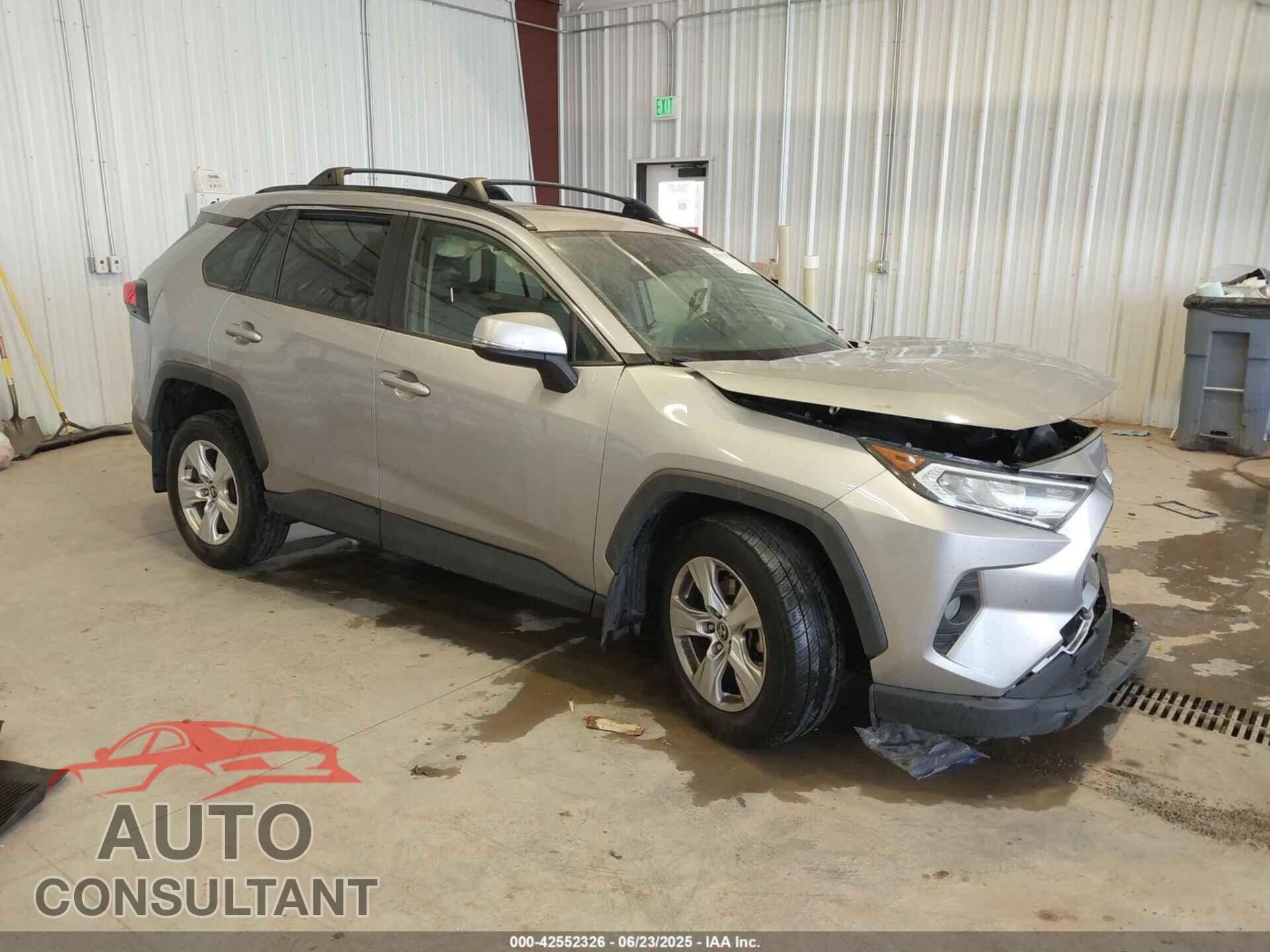 TOYOTA RAV4 2019 - JTMP1RFV8KD008135