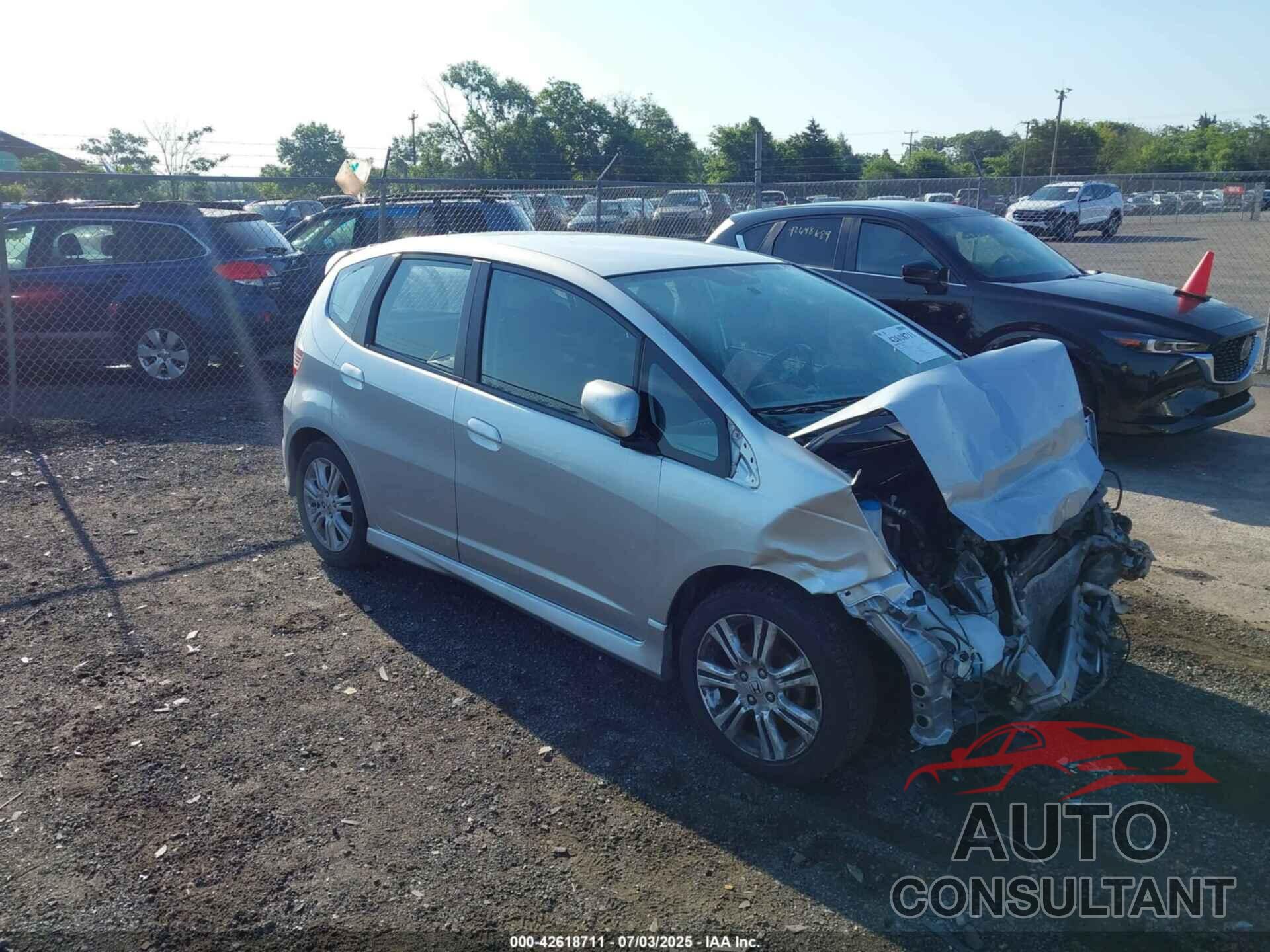HONDA FIT 2011 - JHMGE8H56BC022664