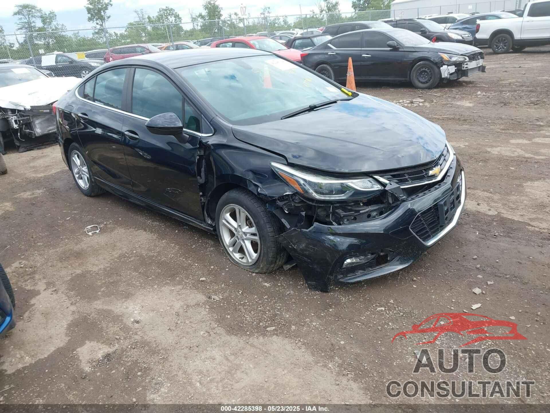 CHEVROLET CRUZE 2017 - 1G1BE5SM6H7157485