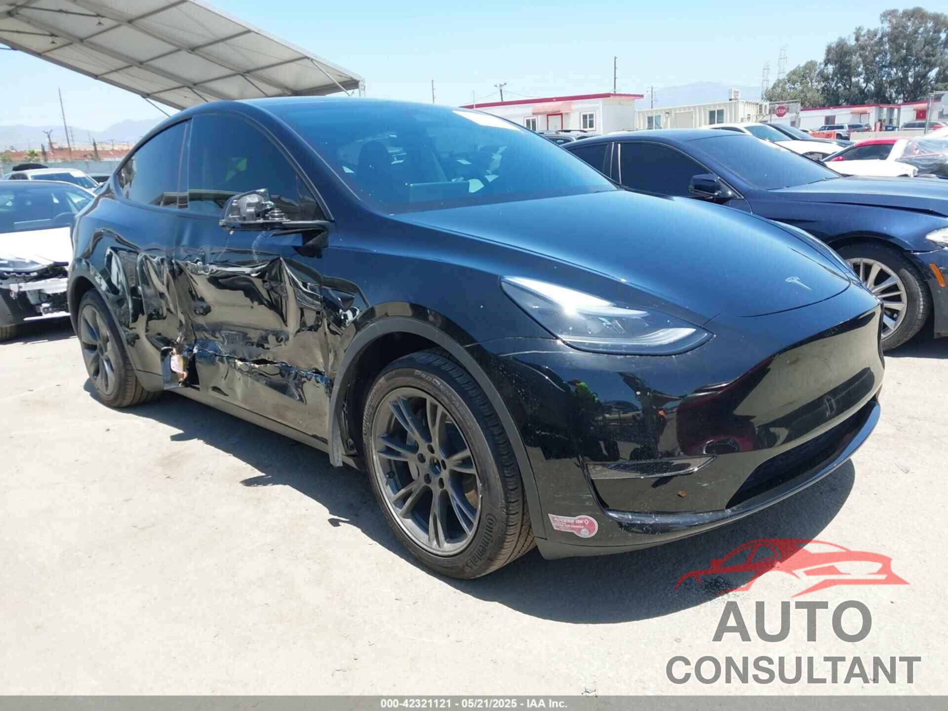 TESLA MODEL Y 2024 - 7SAYGDED2RF111670
