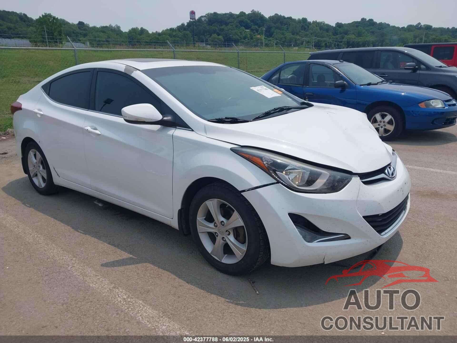 HYUNDAI ELANTRA 2016 - 5NPDH4AE3GH724824