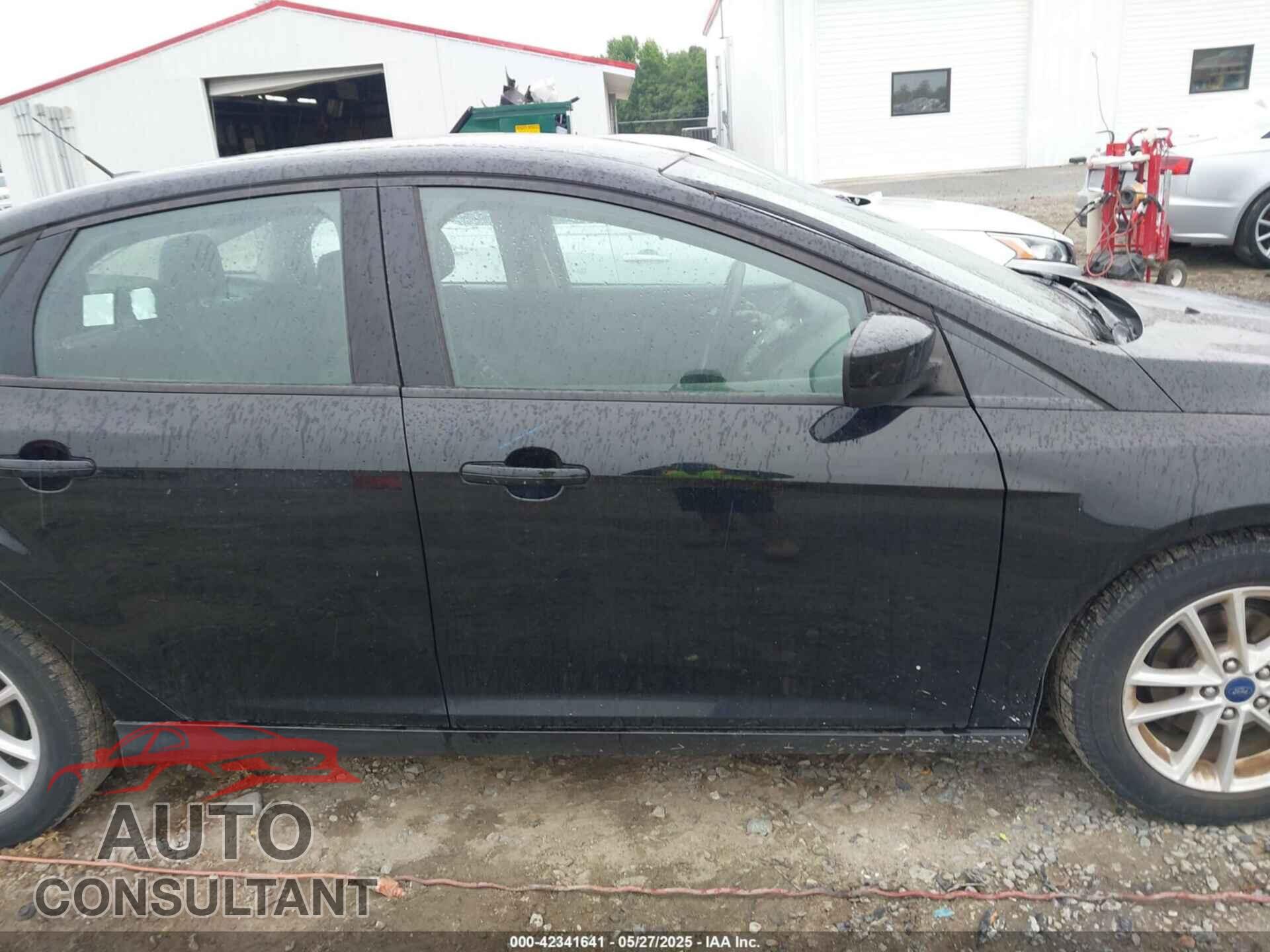 FORD FOCUS 2018 - 1FADP3F2XJL206441