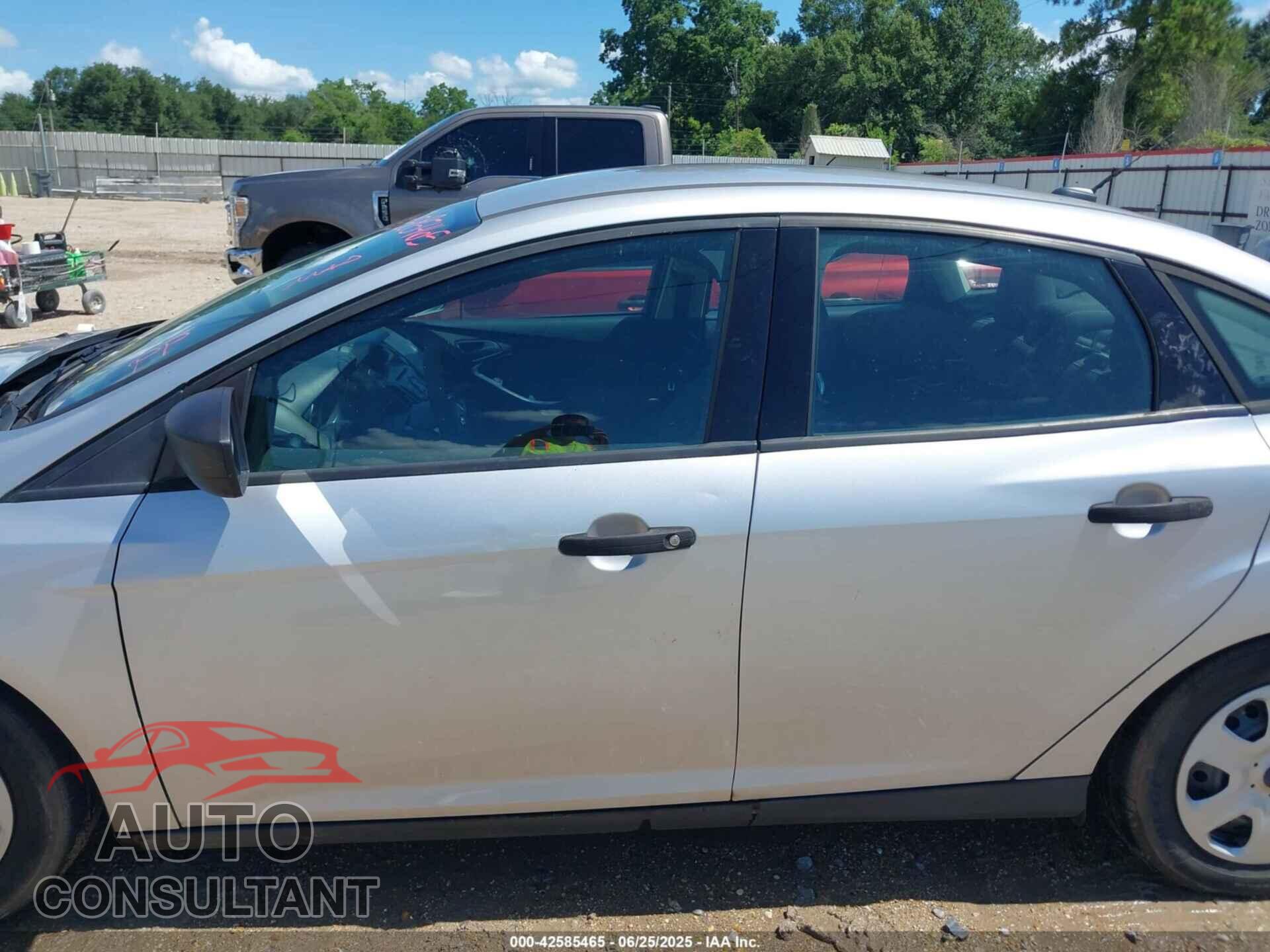 FORD FOCUS 2014 - 1FADP3E22EL367910