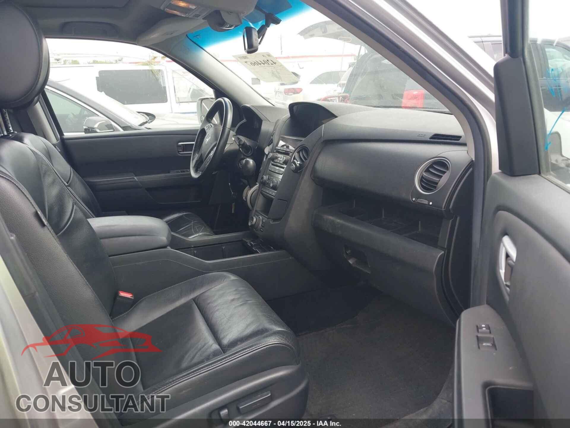 HONDA PILOT 2012 - 5FNYF4H94CB051907