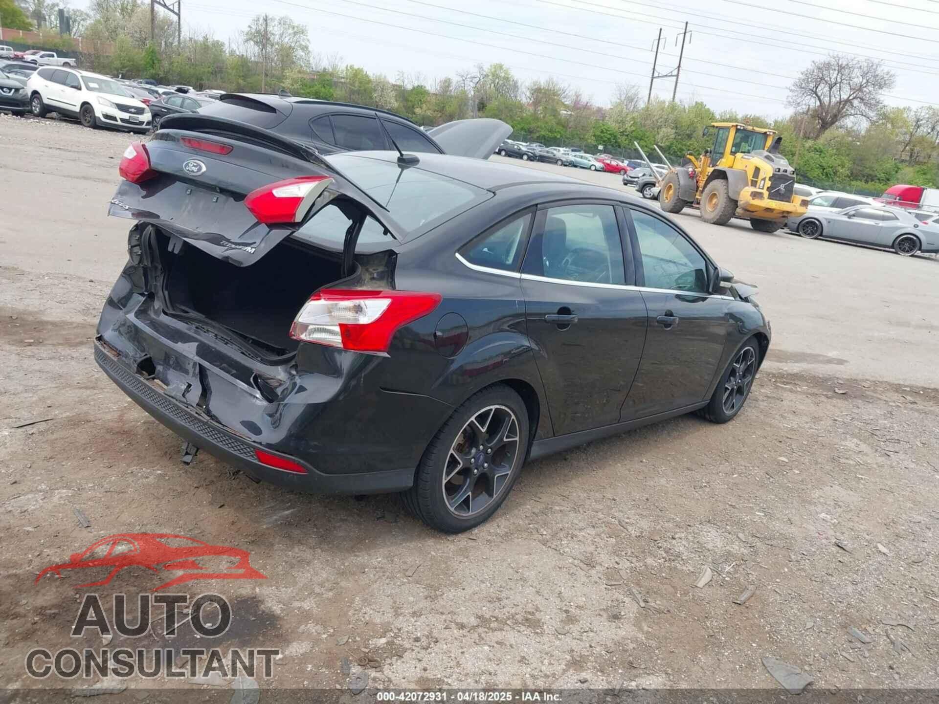 FORD FOCUS 2012 - 1FAHP3J2XCL369554