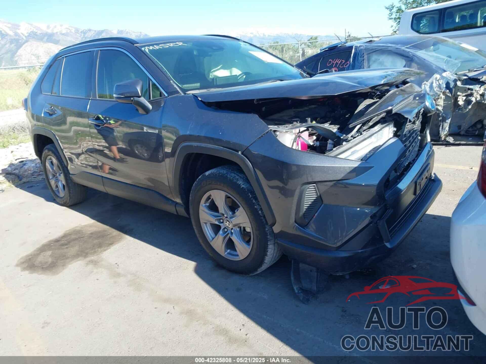 TOYOTA RAV4 HYBRID 2022 - JTMRWRFVXND162537