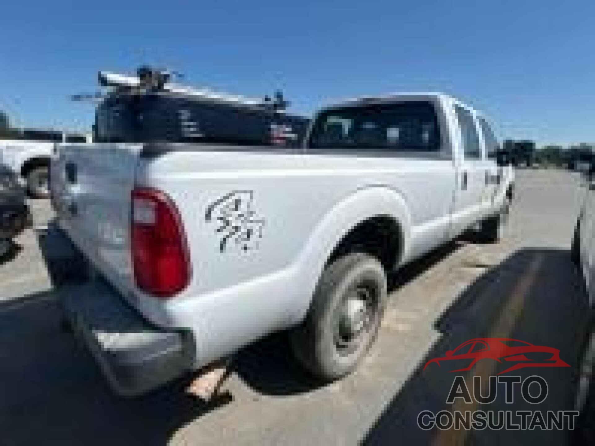 FORD F250 2011 - 1FT7W2B61BEA31399