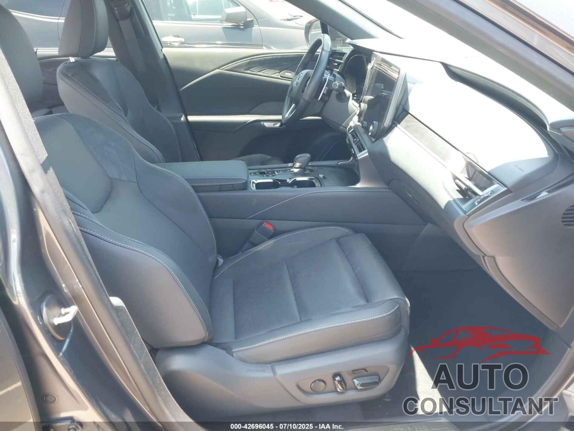 LEXUS RX 450H+ 2024 - JTJCJMGA8R2019944