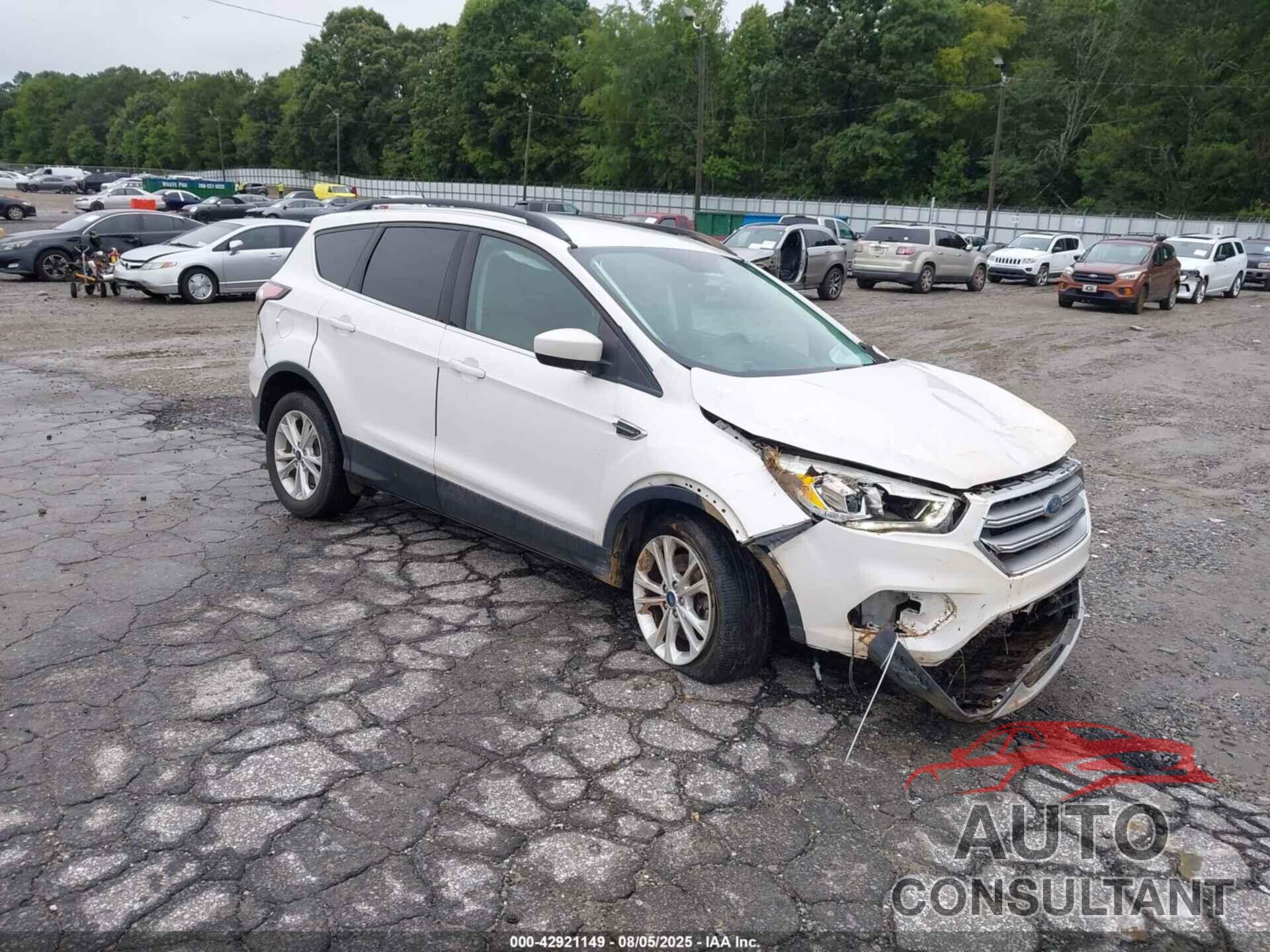 FORD ESCAPE 2017 - 1FMCU9G98HUA99094