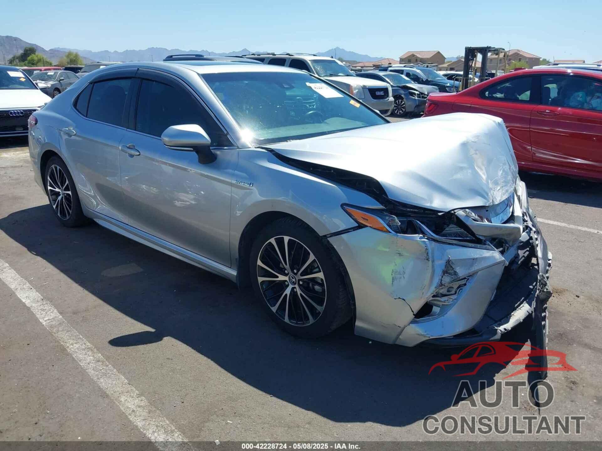 TOYOTA CAMRY HYBRID 2018 - 4T1B21HK3JU001163