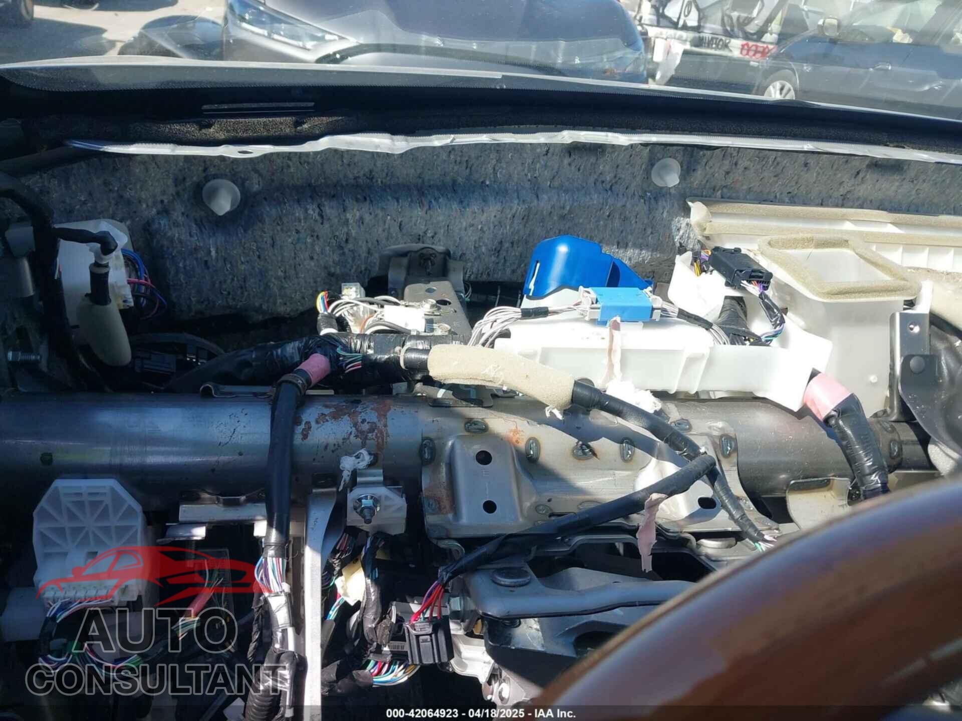 LEXUS ES 300H 2013 - JTHBW1GG8D2026533