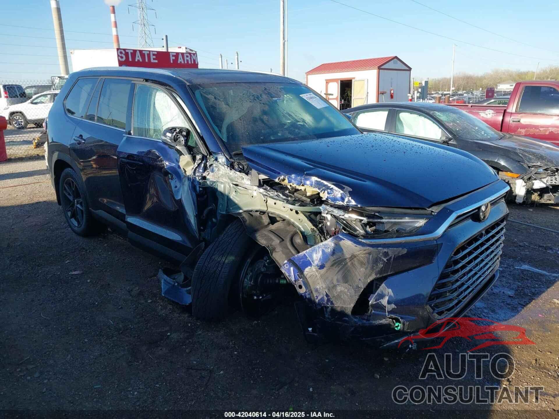 TOYOTA GRAND HIGHLANDER 2024 - 5TDAAAB58RS065835