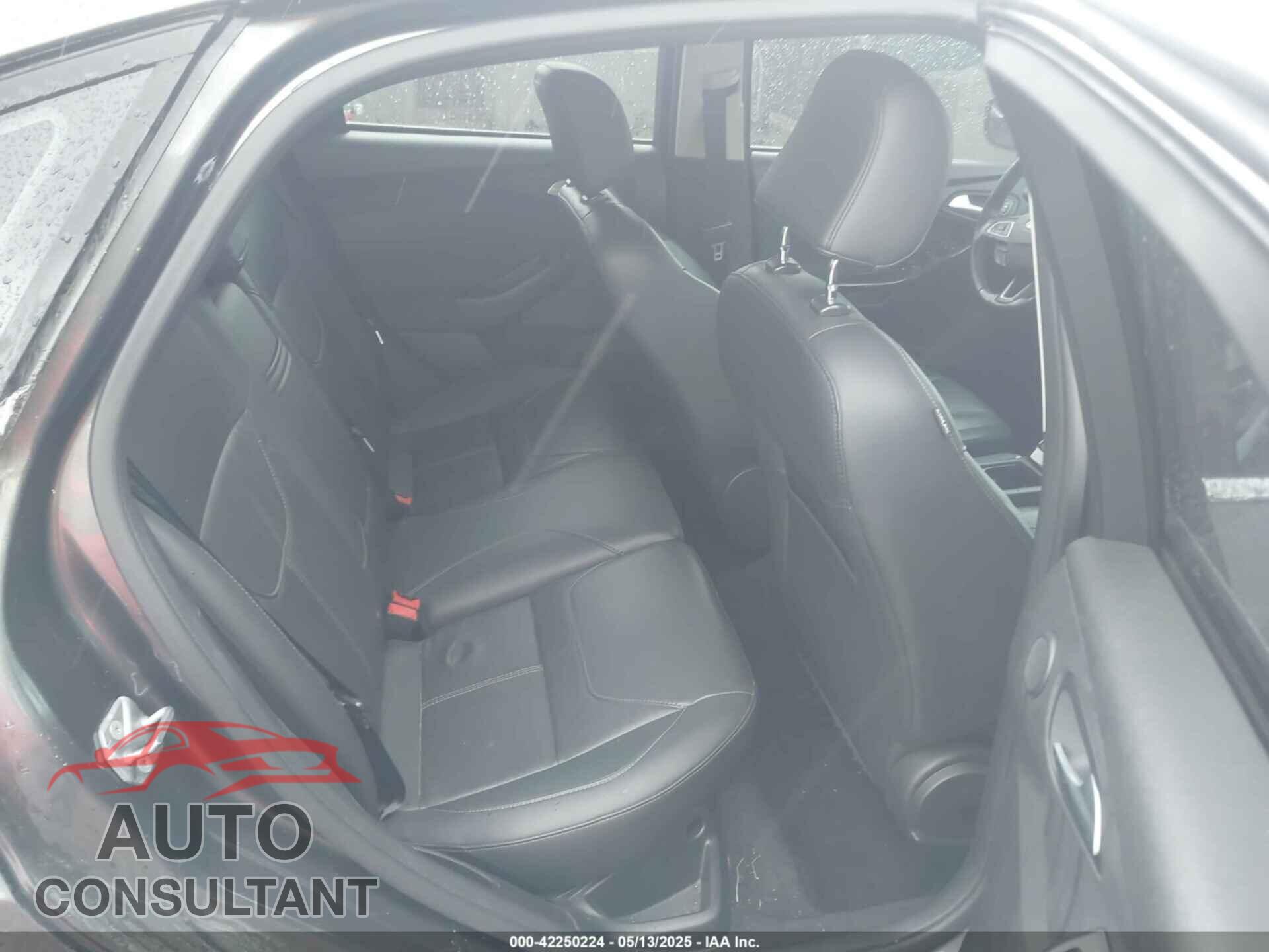 FORD FOCUS 2015 - 1FADP3J26FL382398
