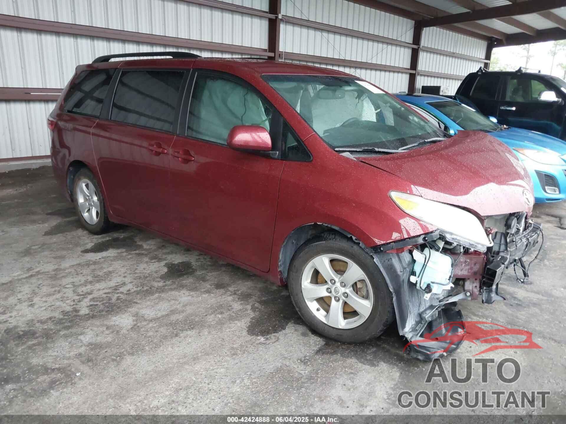 TOYOTA SIENNA 2016 - 5TDKK3DC0GS760526