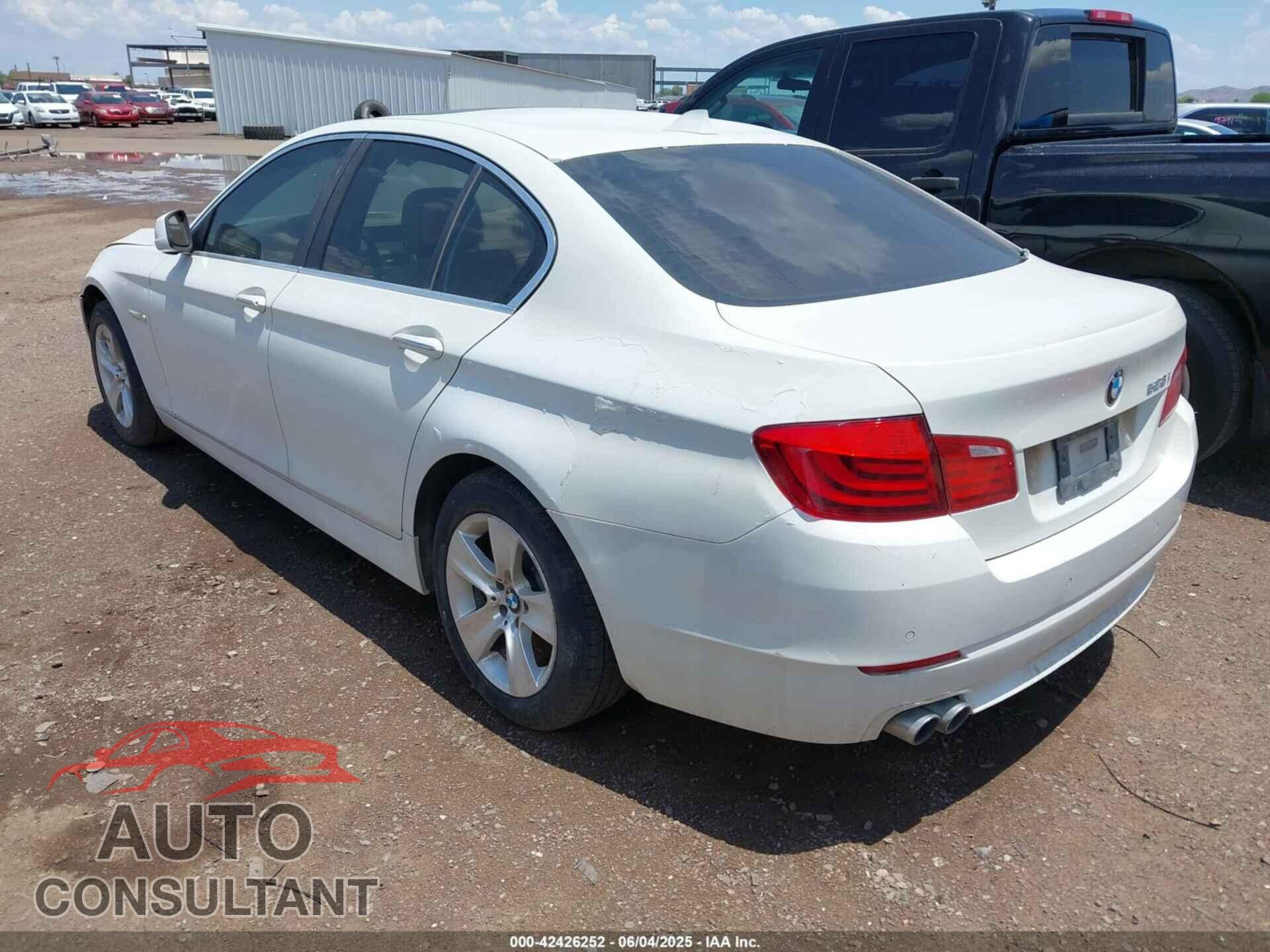 BMW 528I 2012 - WBAXG5C58CDX02771