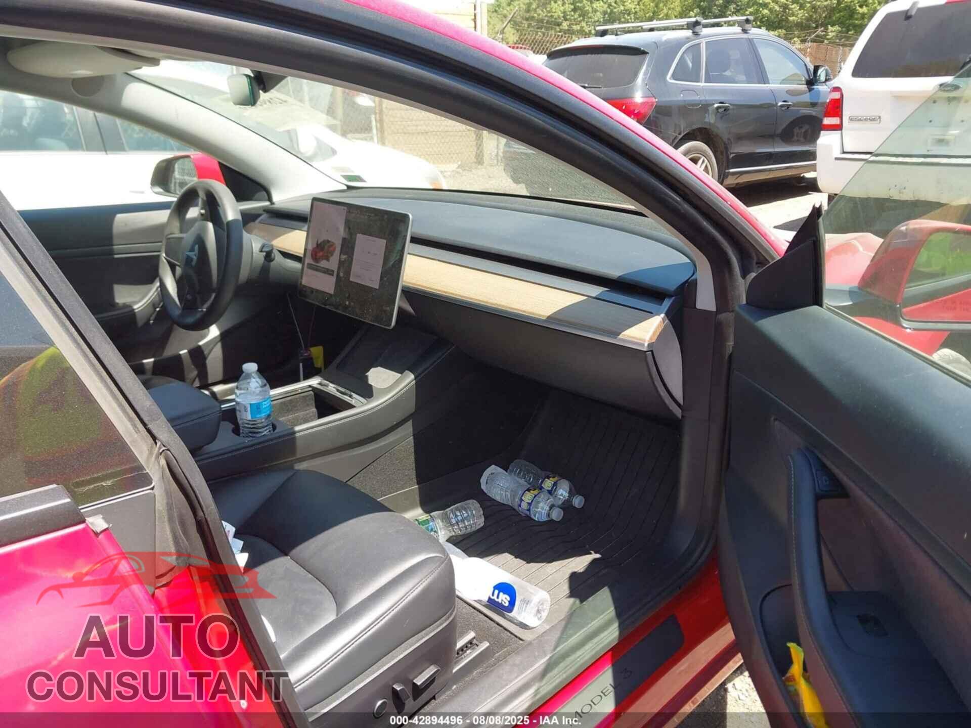 TESLA MODEL 3 2021 - 5YJ3E1EA0MF856671
