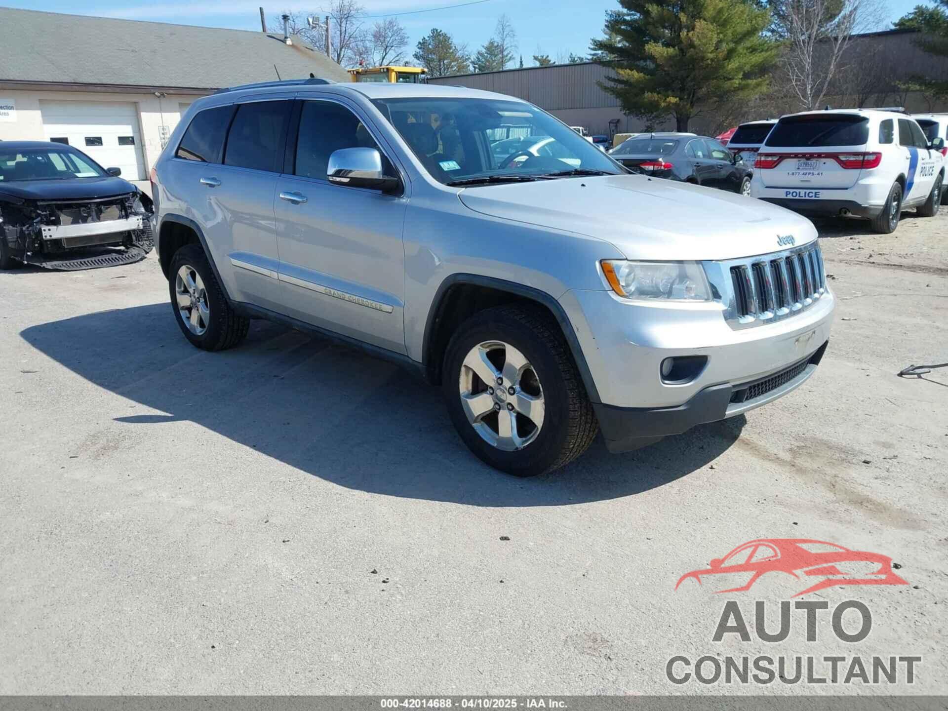 JEEP GRAND CHEROKEE 2011 - 1J4RR5GG8BC556064