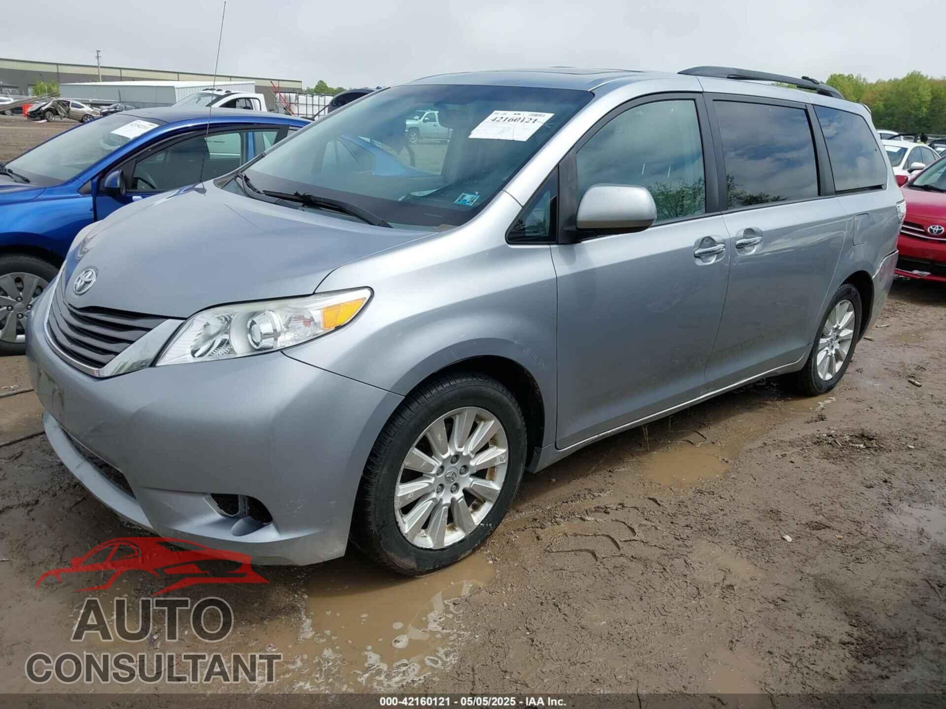 TOYOTA SIENNA 2013 - 5TDDK3DC8DS059592
