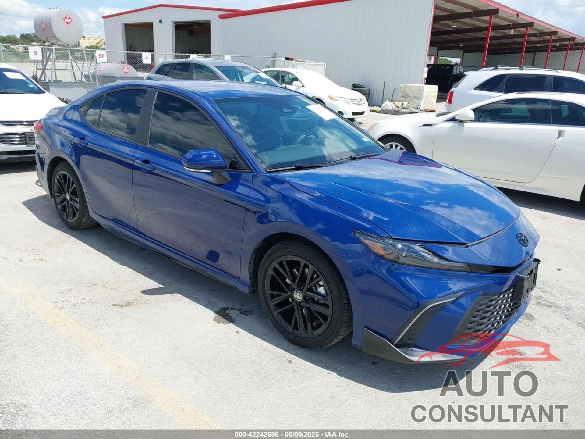 TOYOTA CAMRY 2025 - 4T1DAACKXSU112071