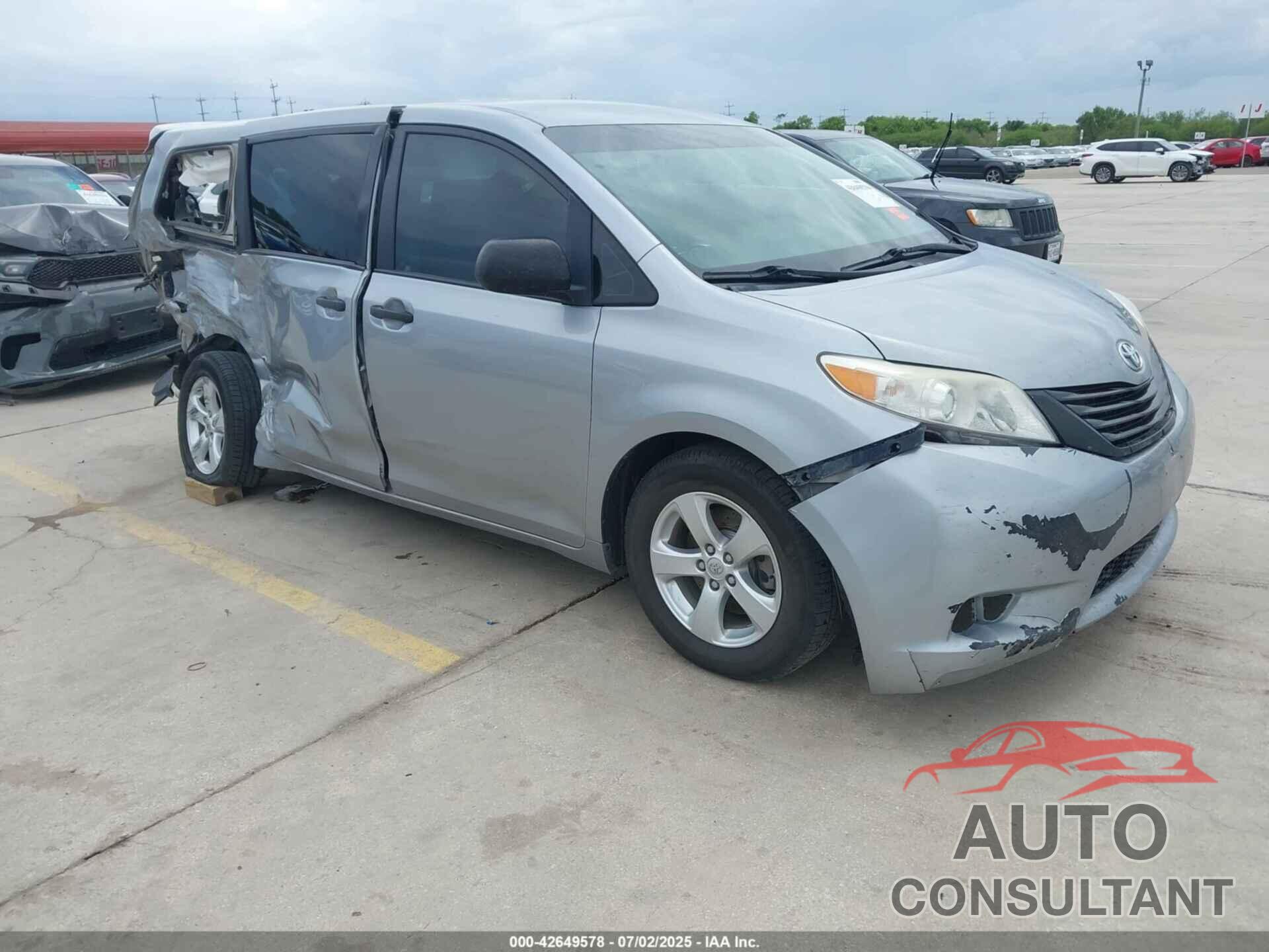 TOYOTA SIENNA 2016 - 5TDZK3DC0GS718601