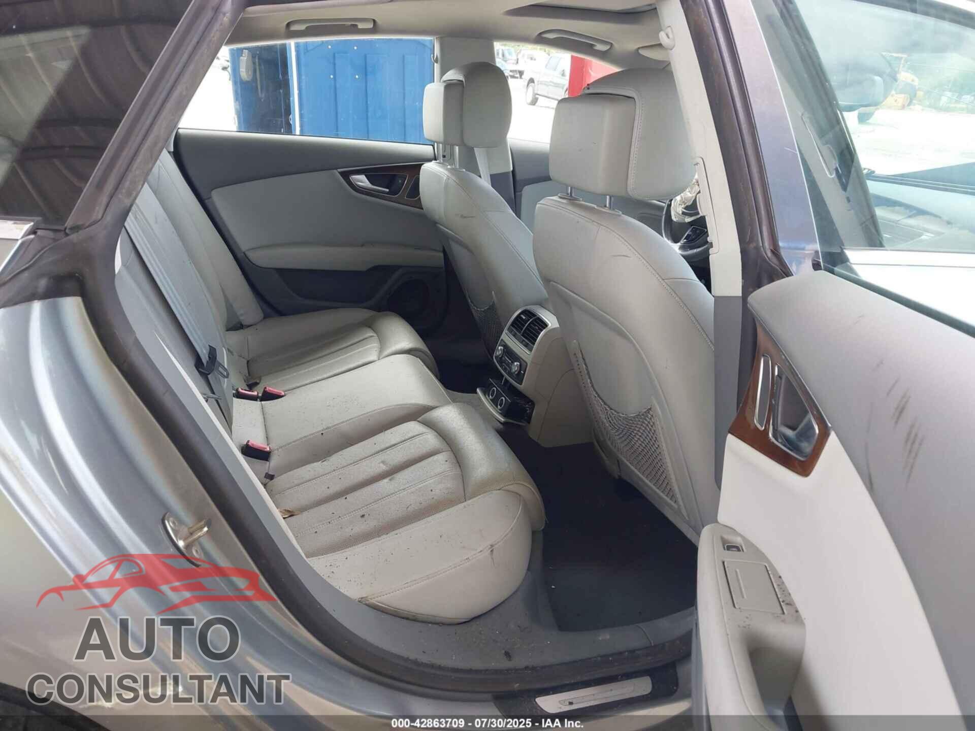 AUDI A7 2013 - WAU2GAFC2DN075879
