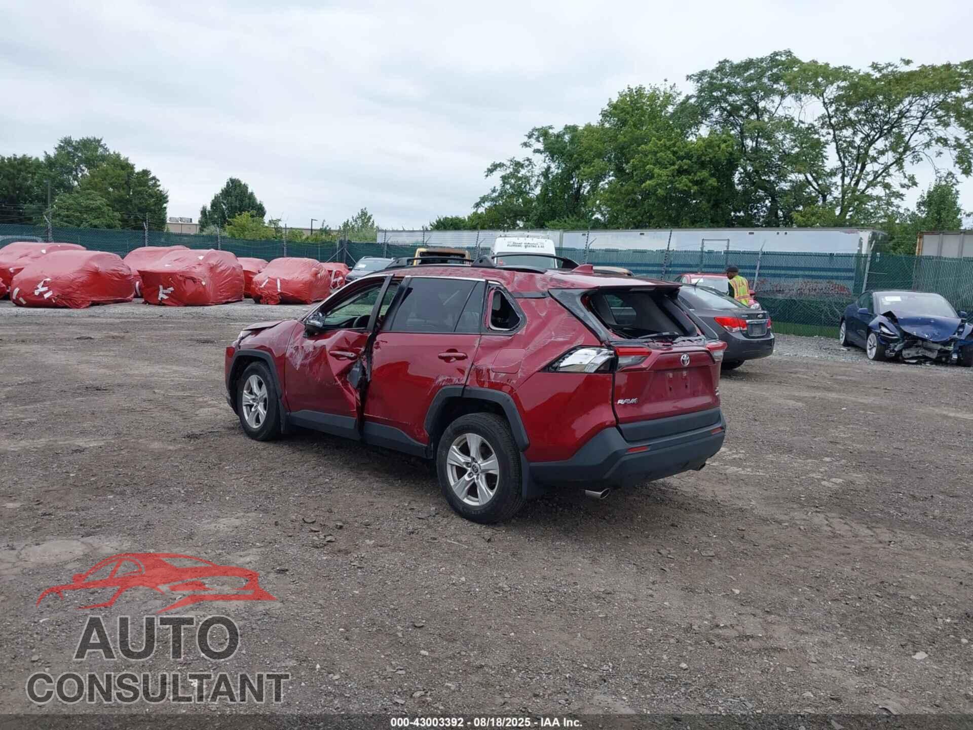 TOYOTA RAV4 2021 - JTMP1RFV4MD070361
