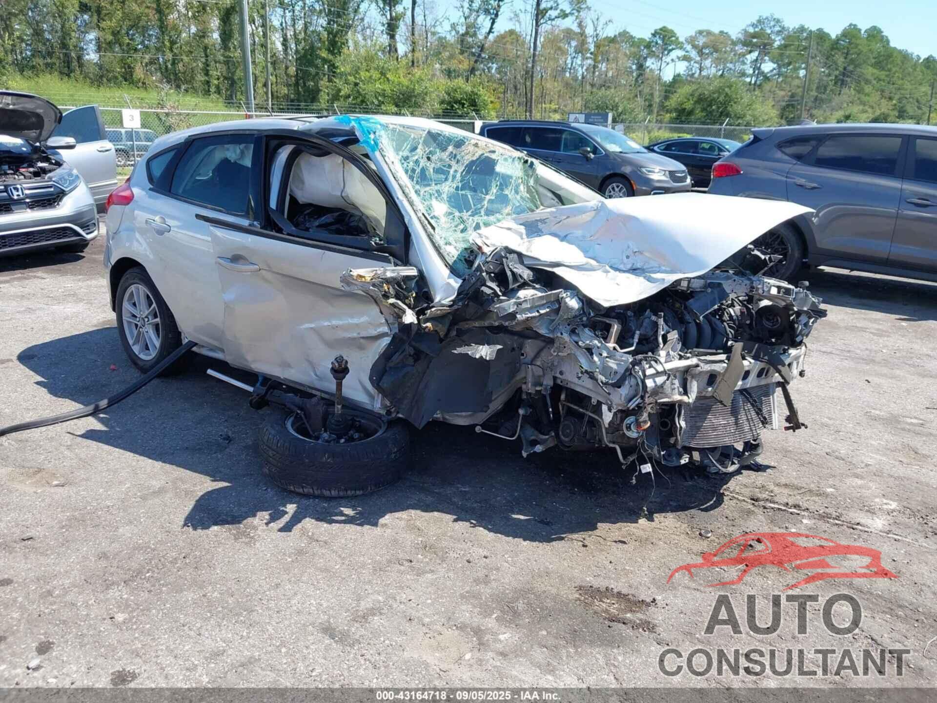 FORD FOCUS 2018 - 1FADP3K20JL262071