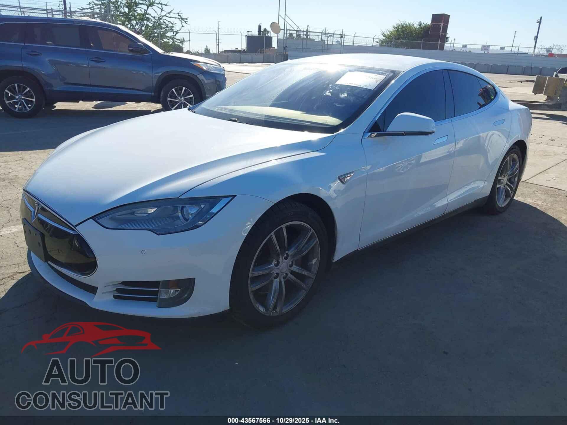 TESLA MODEL S 2013 - 5YJSA1CN3DFP22010