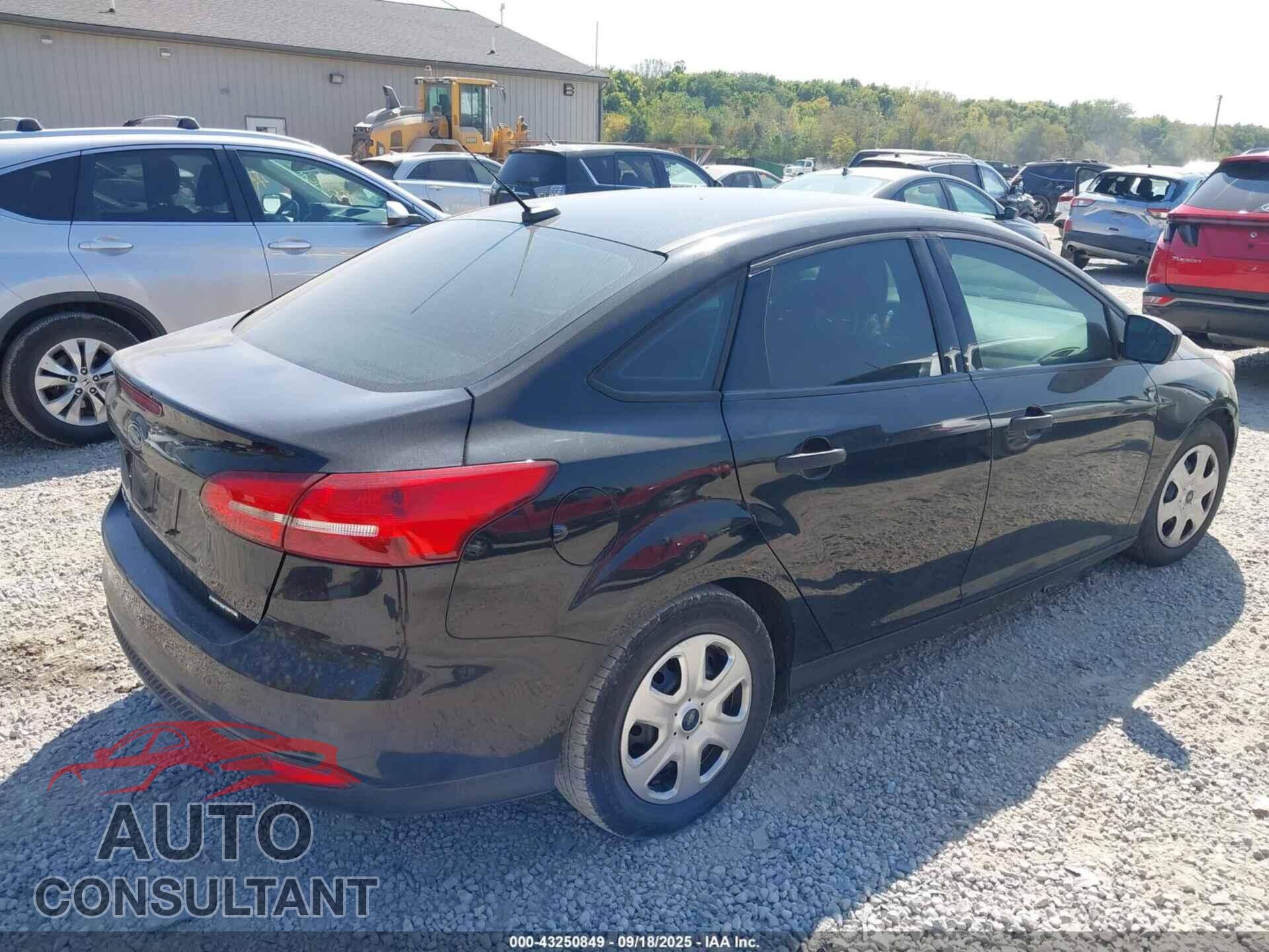 FORD FOCUS 2016 - 1FADP3E29GL378194