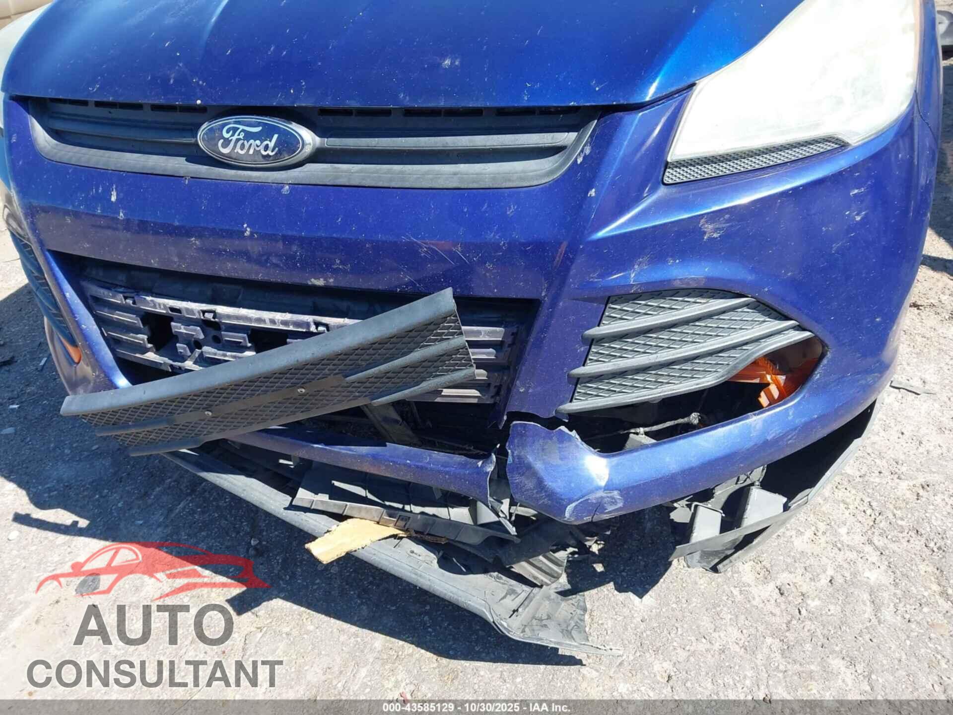 FORD ESCAPE 2015 - 1FMCU0F73FUB65656