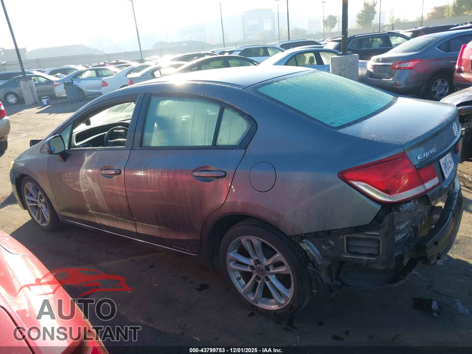 HONDA CIVIC 2013 - 19XFB2E55DE060101