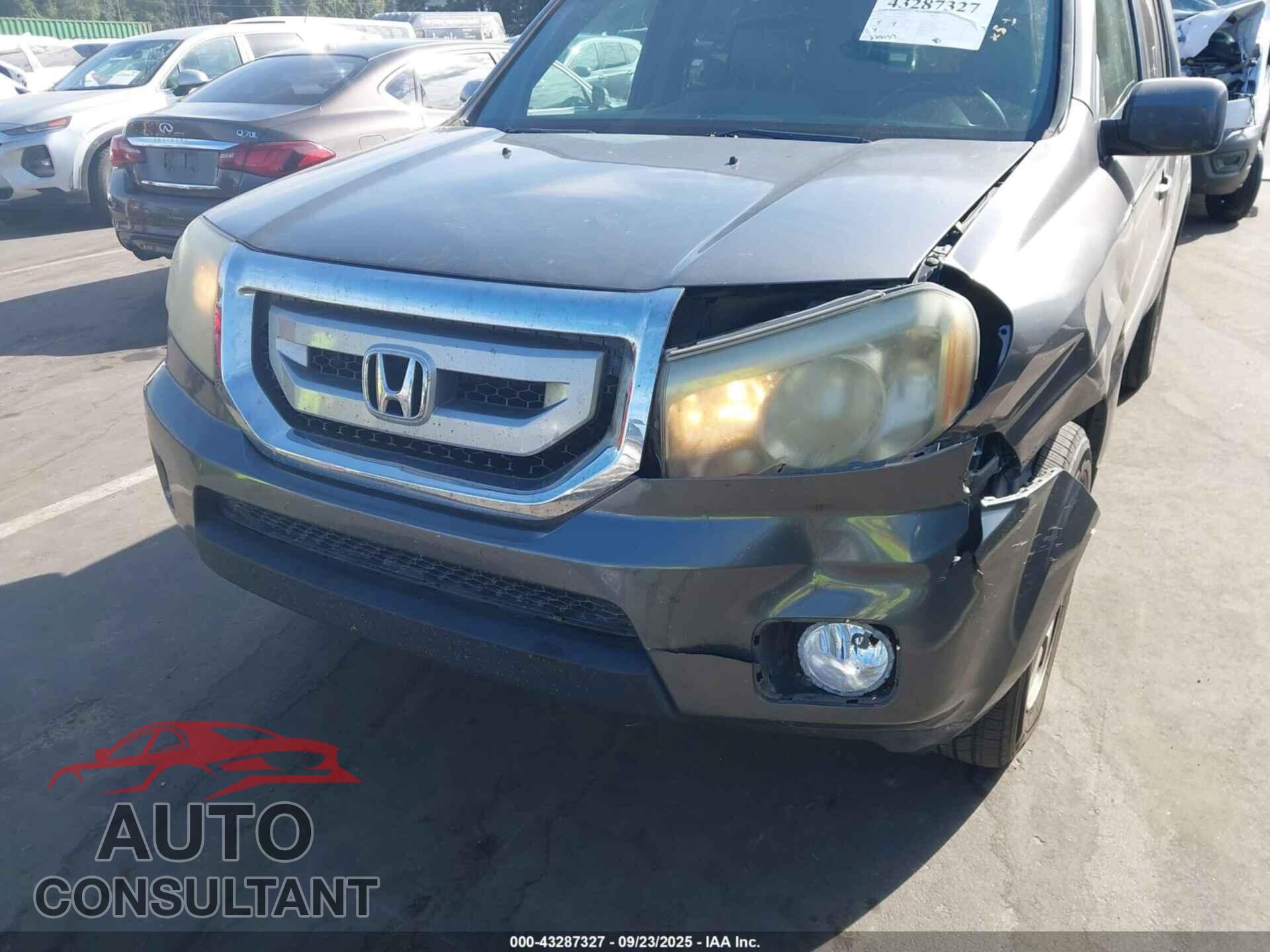 HONDA PILOT 2011 - 5FNYF4H74BB070633