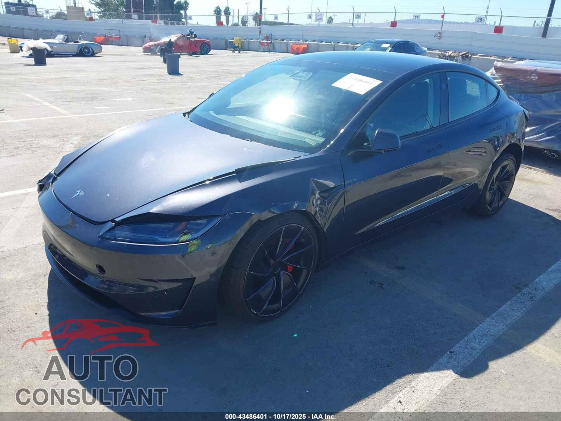 TESLA MODEL 3 2024 - 5YJ3E1ETXRF787089