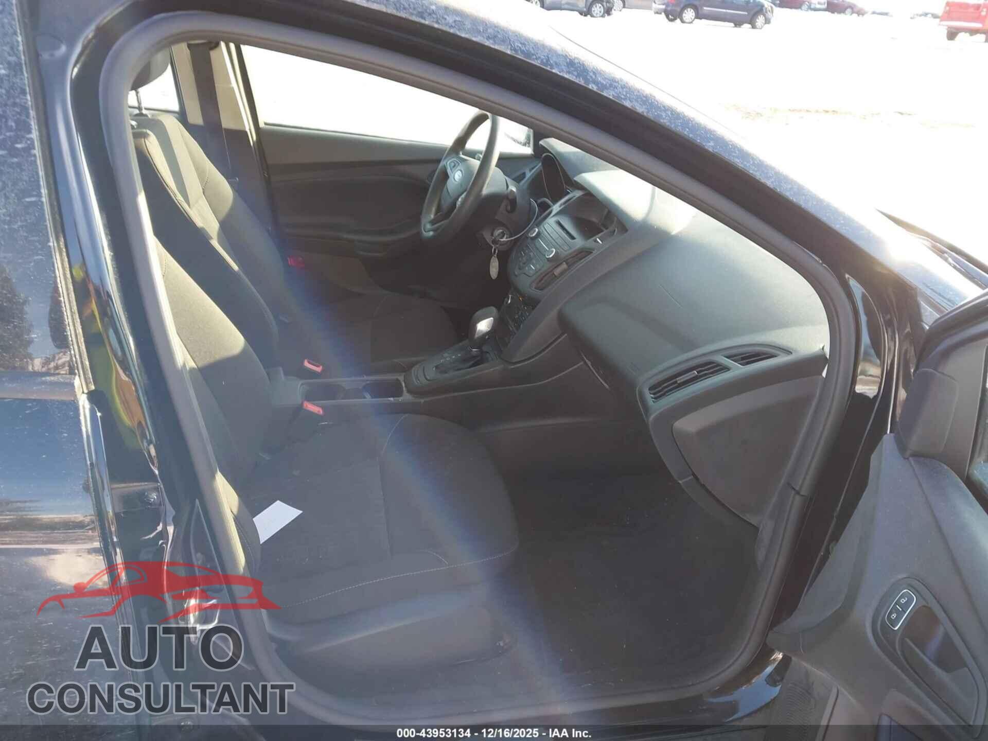 FORD FOCUS 2017 - 1FADP3E29HL326694
