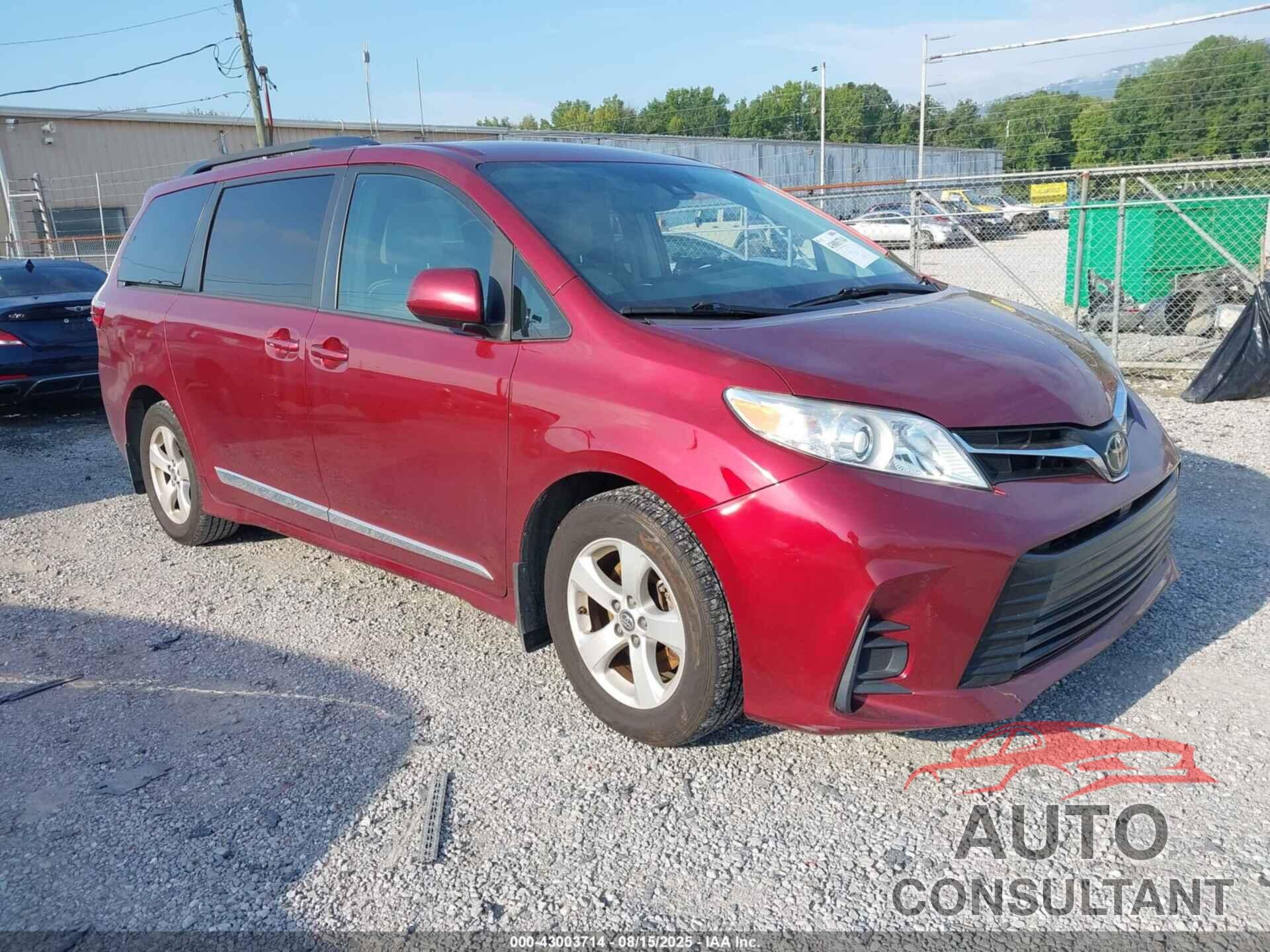 TOYOTA SIENNA 2018 - 5TDKZ3DC8JS941358