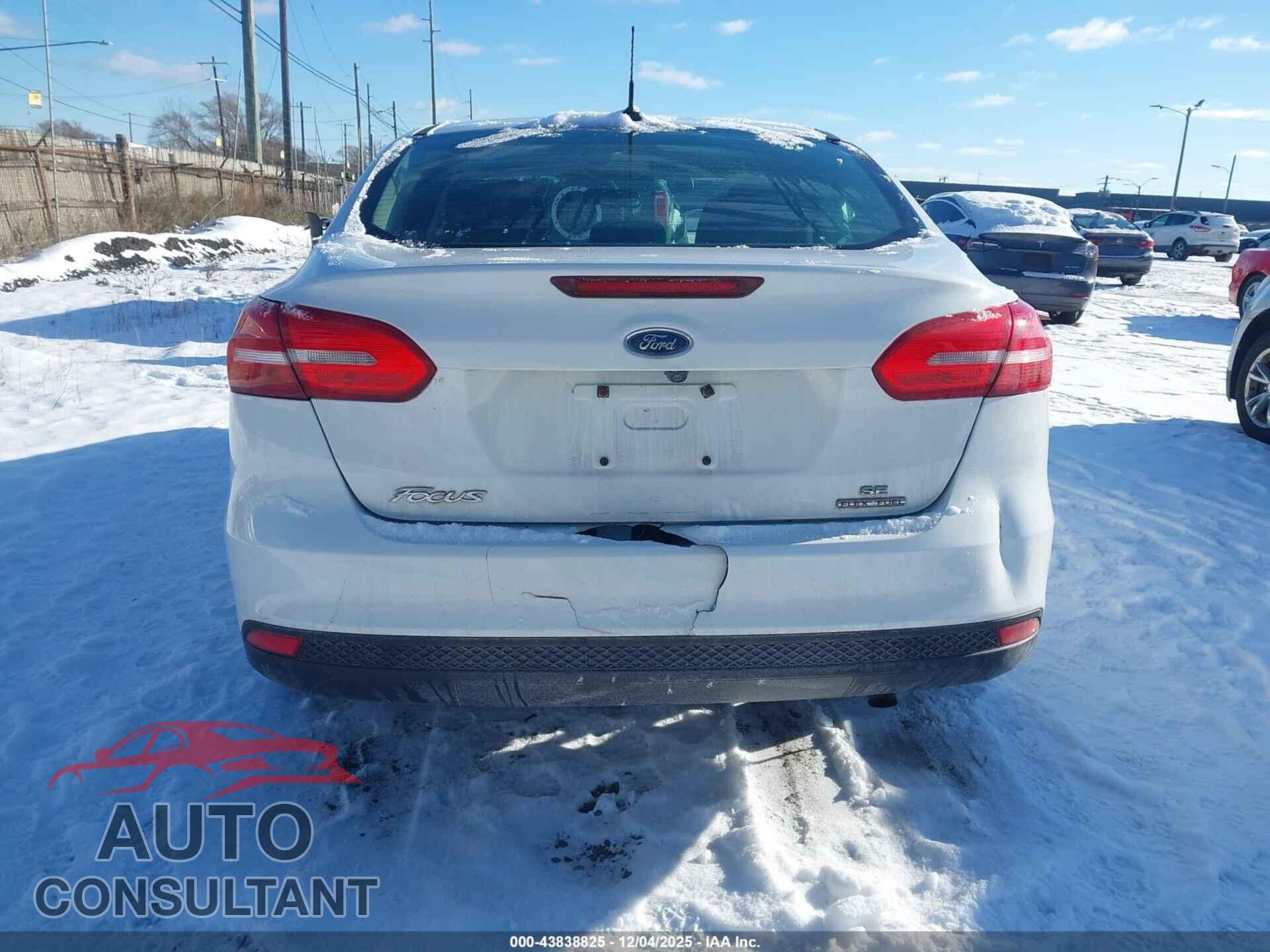 FORD FOCUS 2015 - 1FADP3F24FL347383