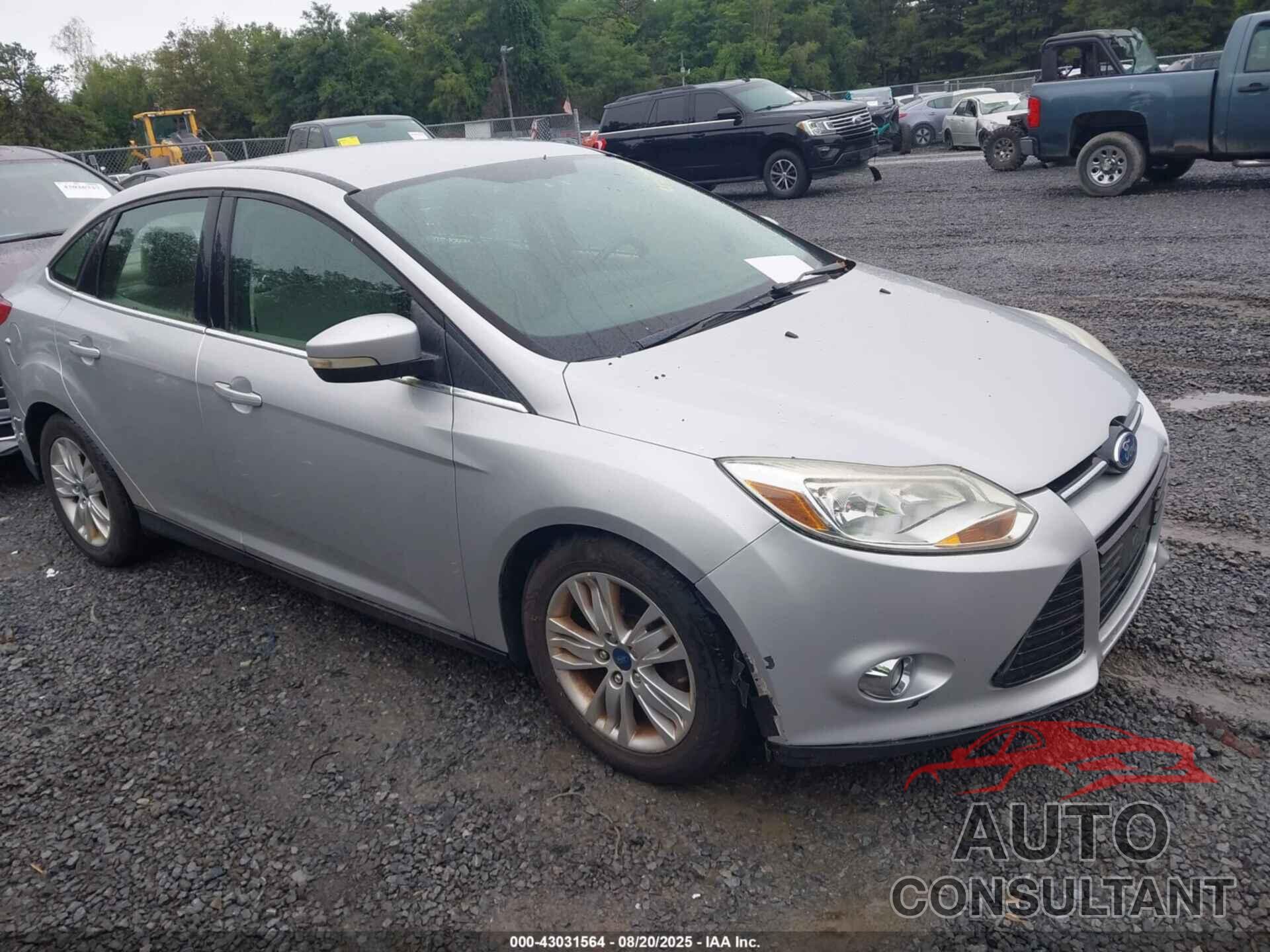FORD FOCUS 2012 - 1FAHP3H24CL197804