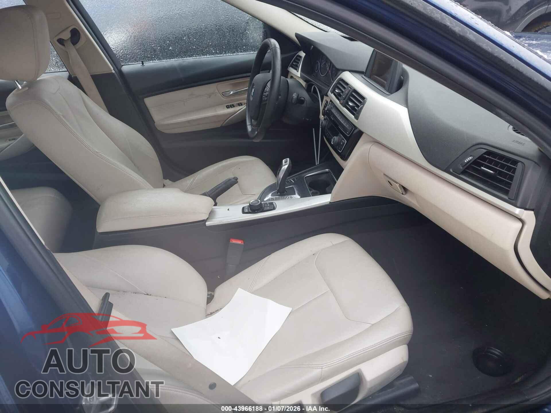 BMW 320I 2016 - WBA8E5G50GNT40892