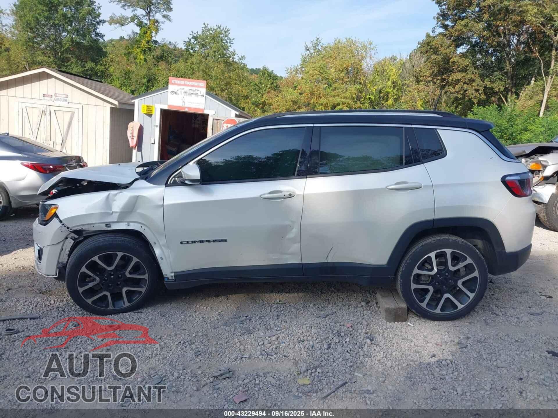 JEEP COMPASS 2018 - 3C4NJDCB9JT256875