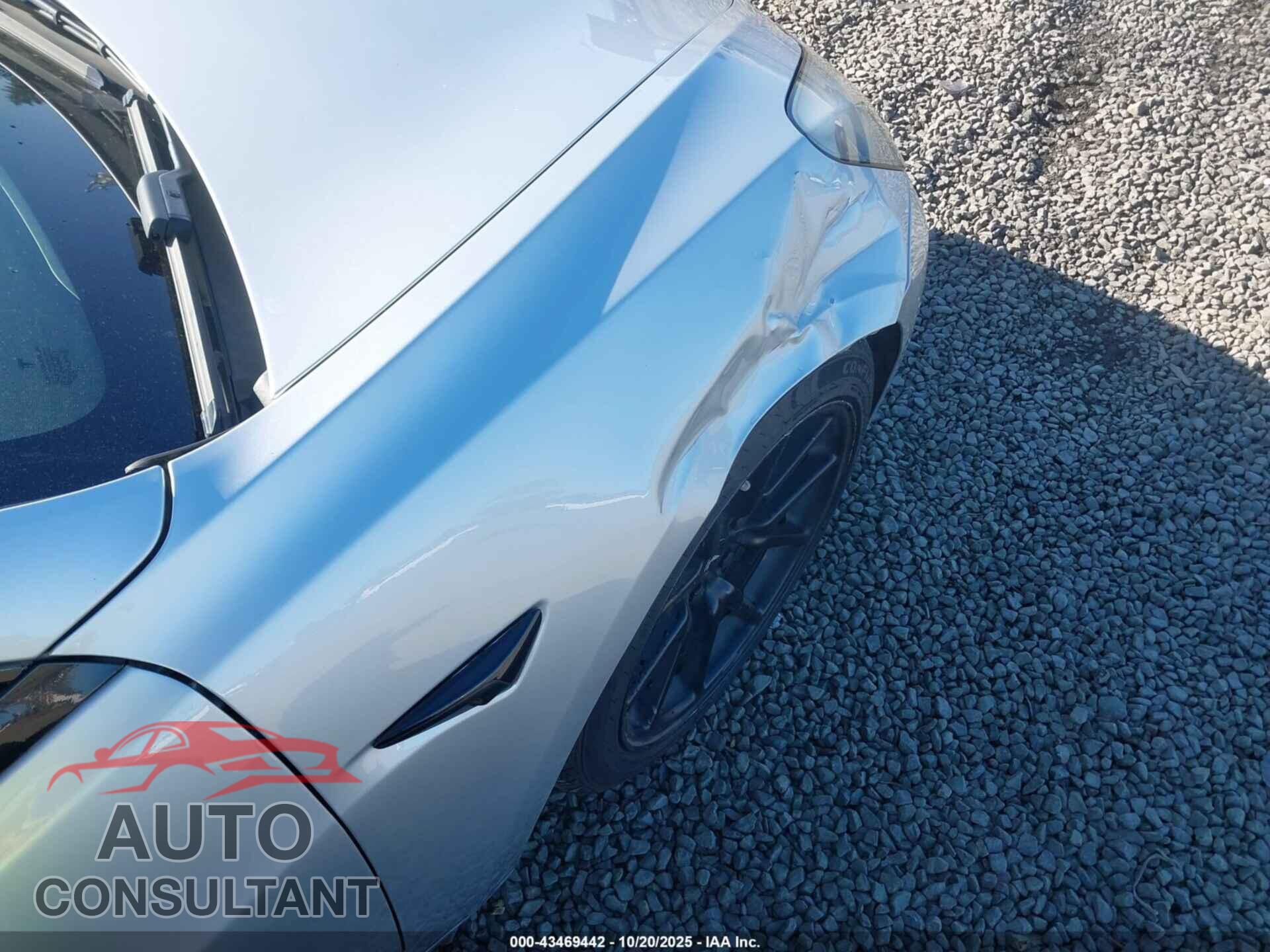 TESLA MODEL 3 2018 - 5YJ3E1EA2JF043943